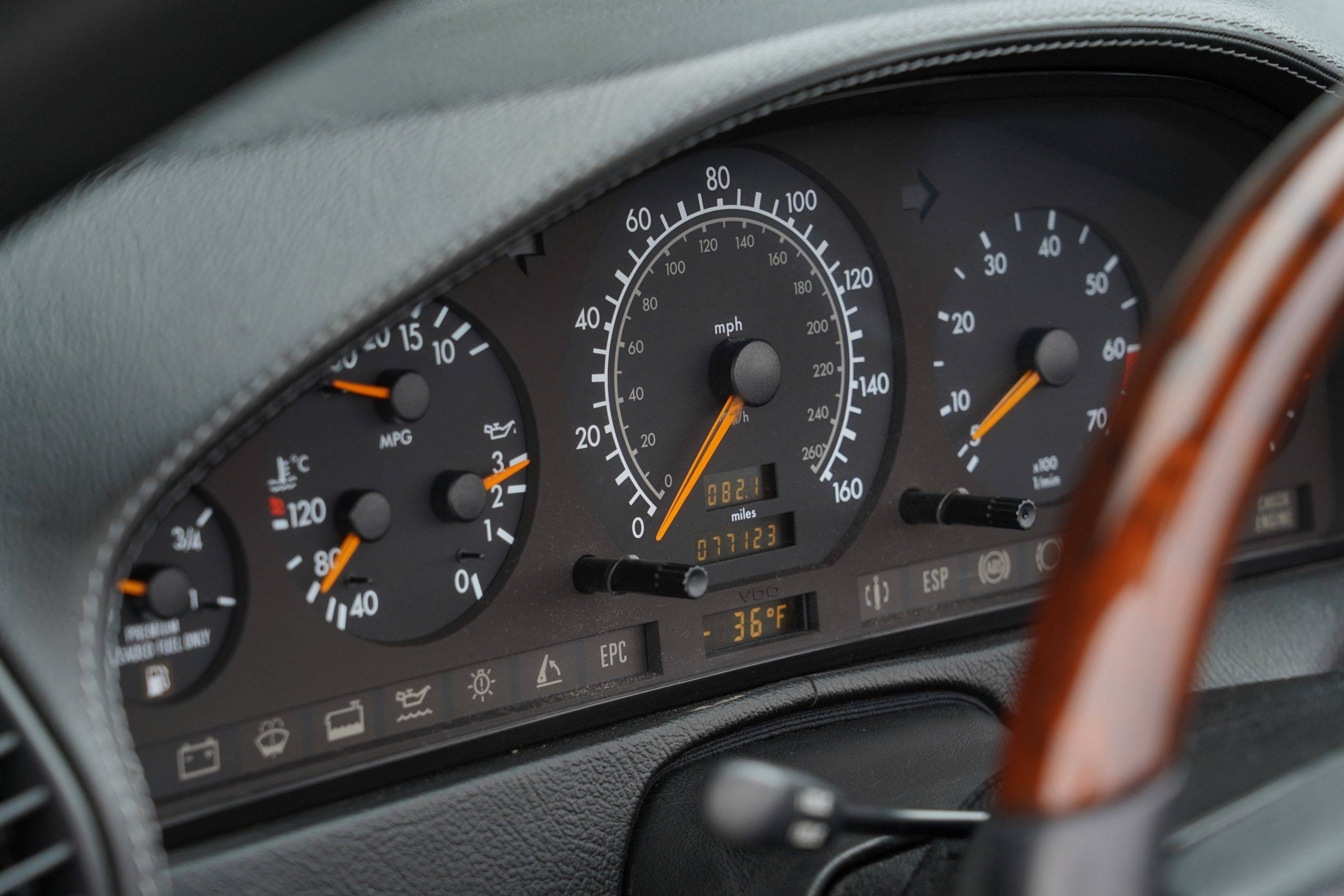 Hovedbilde av Mercedes-Benz SL-Klasse 1996