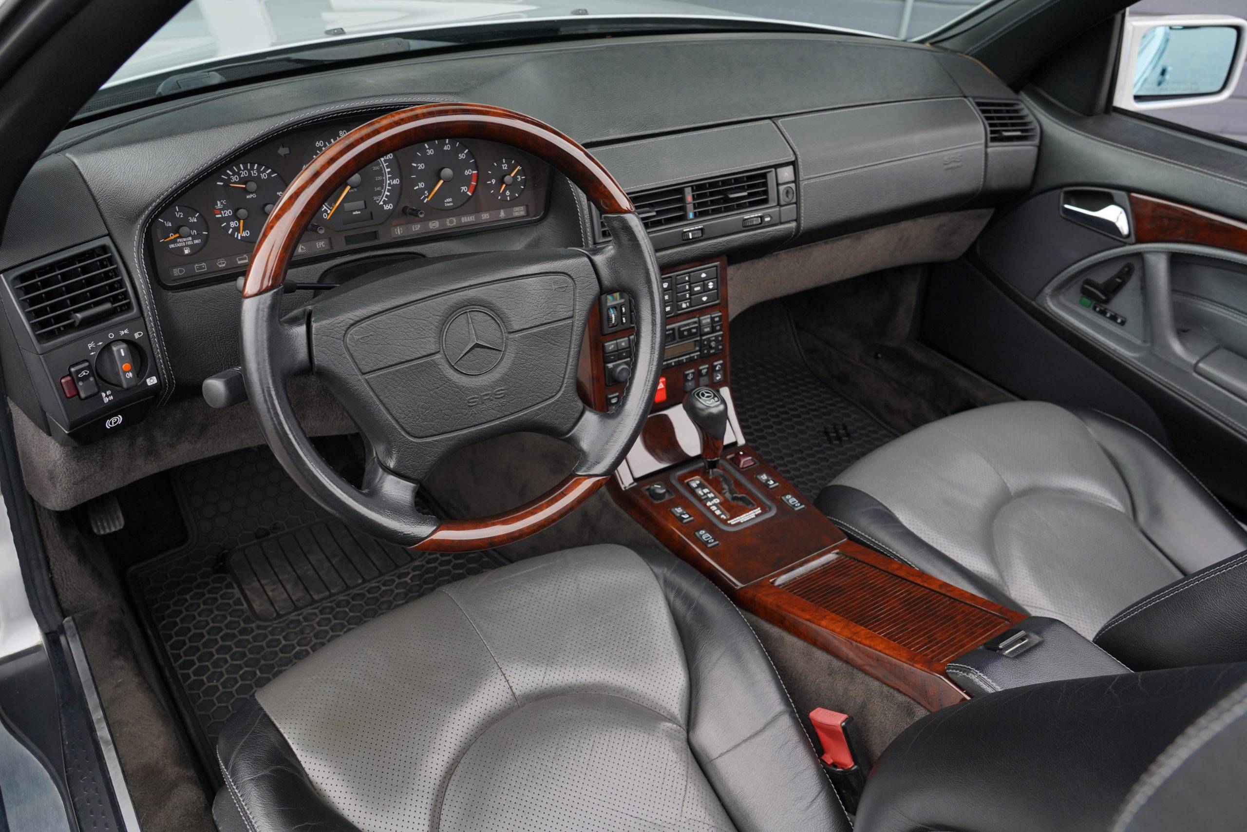 Hovedbilde av Mercedes-Benz SL-Klasse 1996