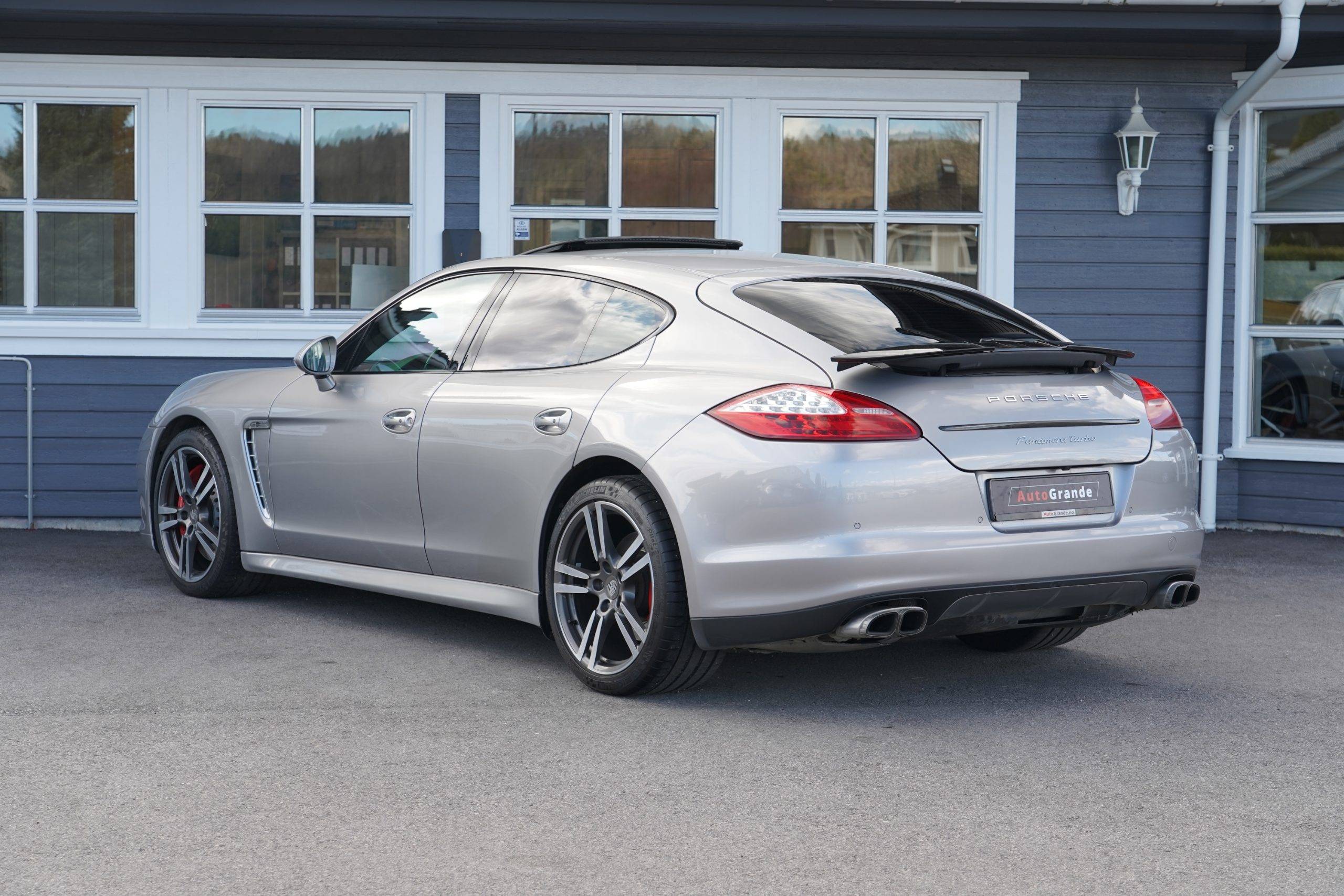 Hovedbilde av Porsche Panamera 2010