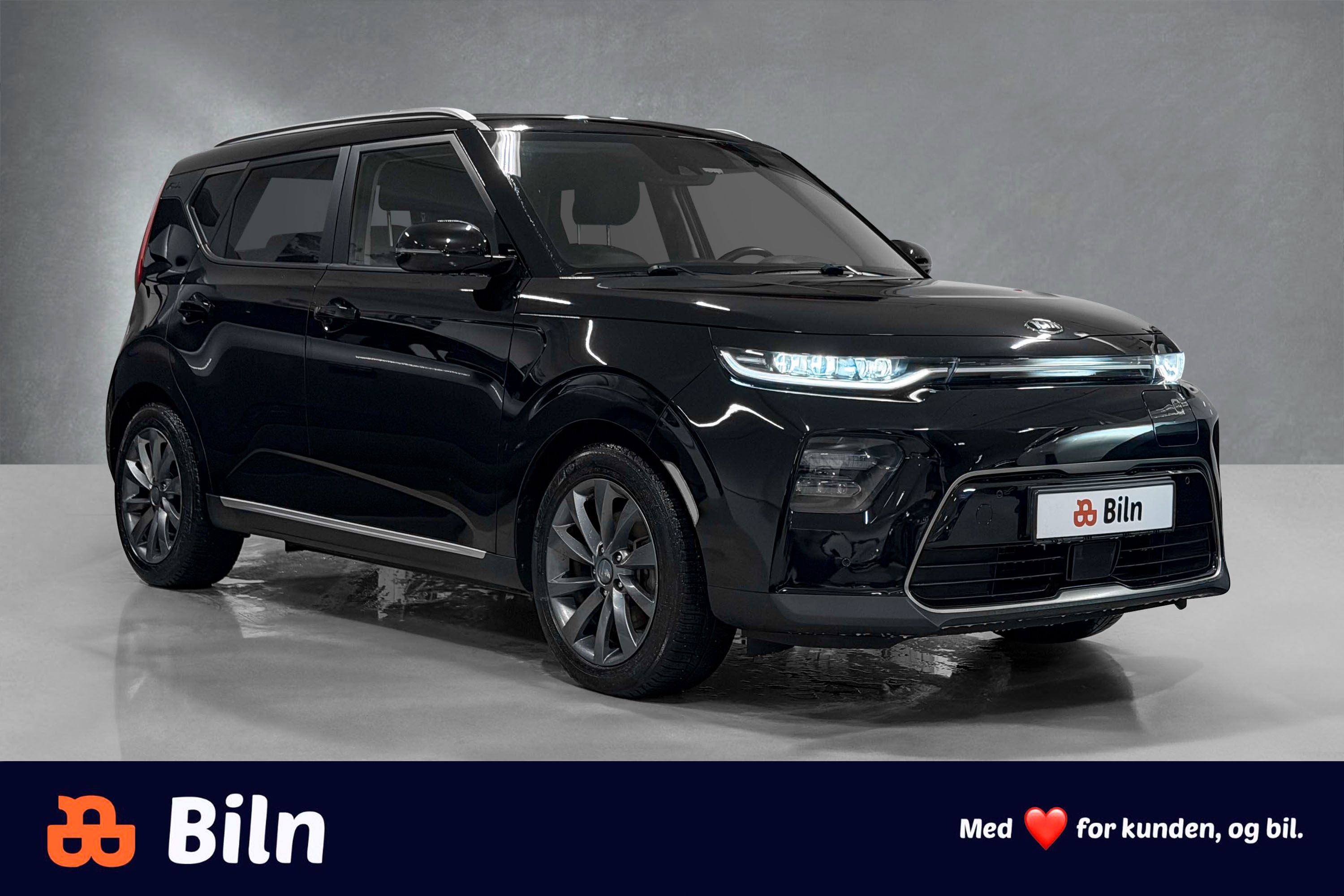 Kia e-Soul Exclusive 64kWt 452km / Acc/ R.kam/ H&K/ HUD/ Skinn/ Ratt.V