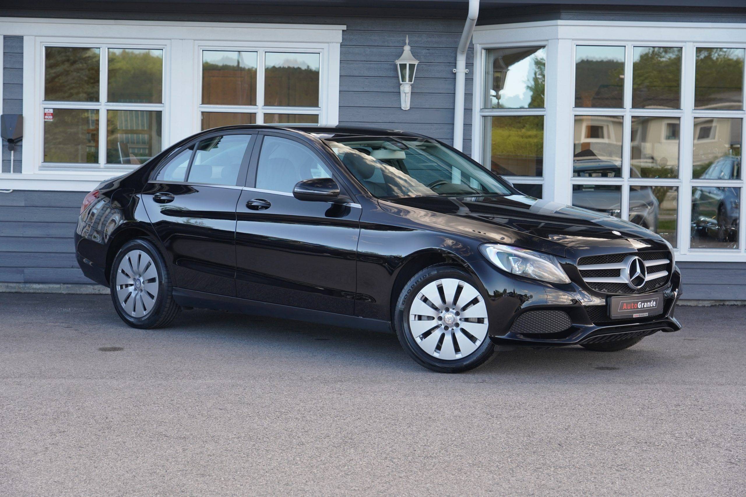 Hovedbilde av Mercedes-Benz C200 2016