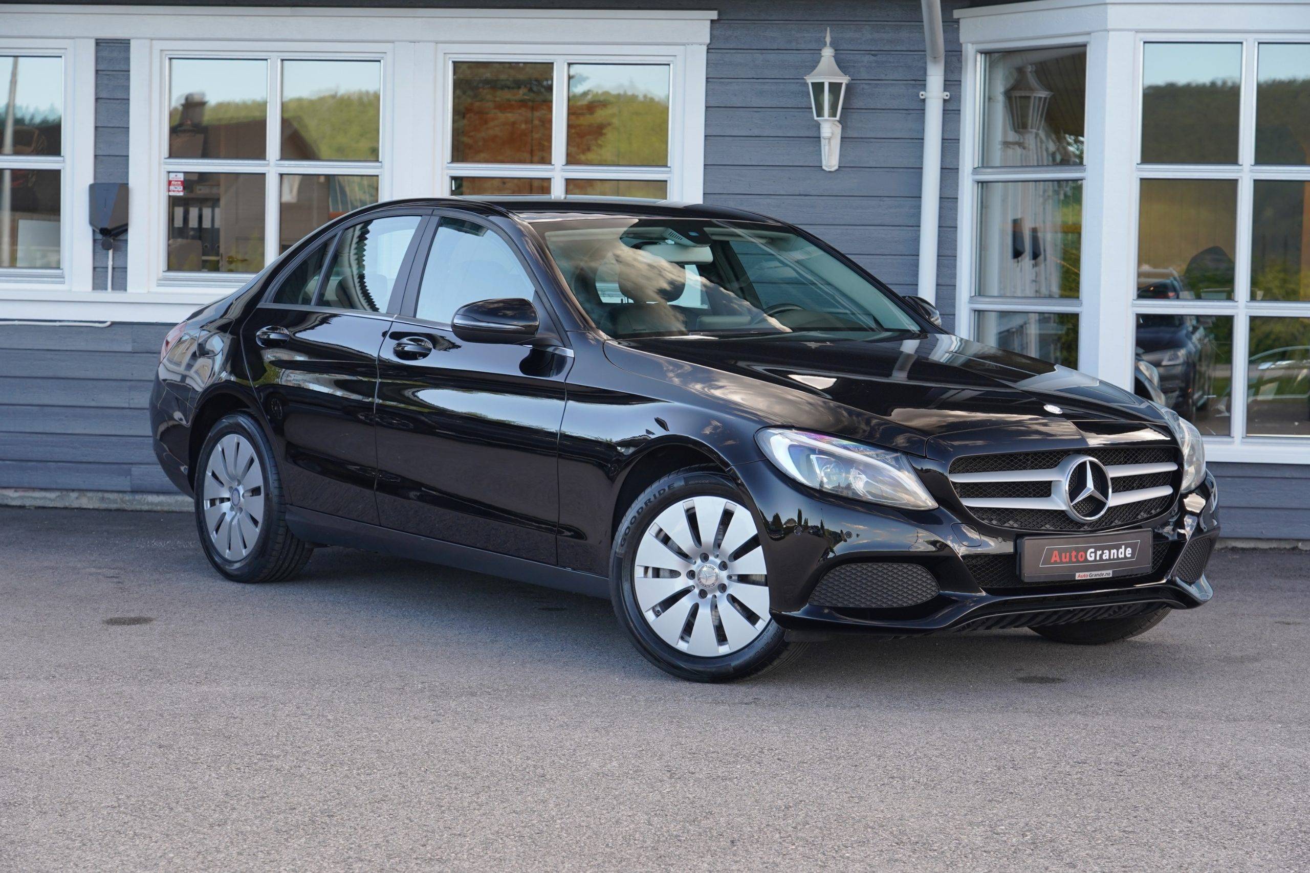 Hovedbilde av Mercedes-Benz C200 2016
