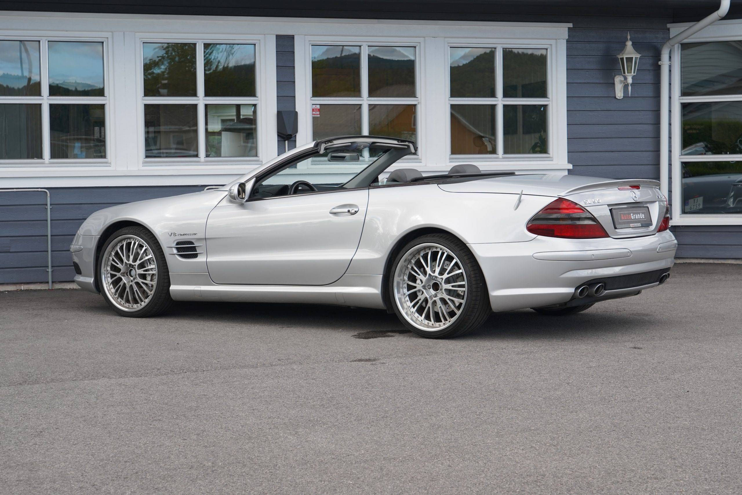 Hovedbilde av Mercedes-Benz SL55 2002