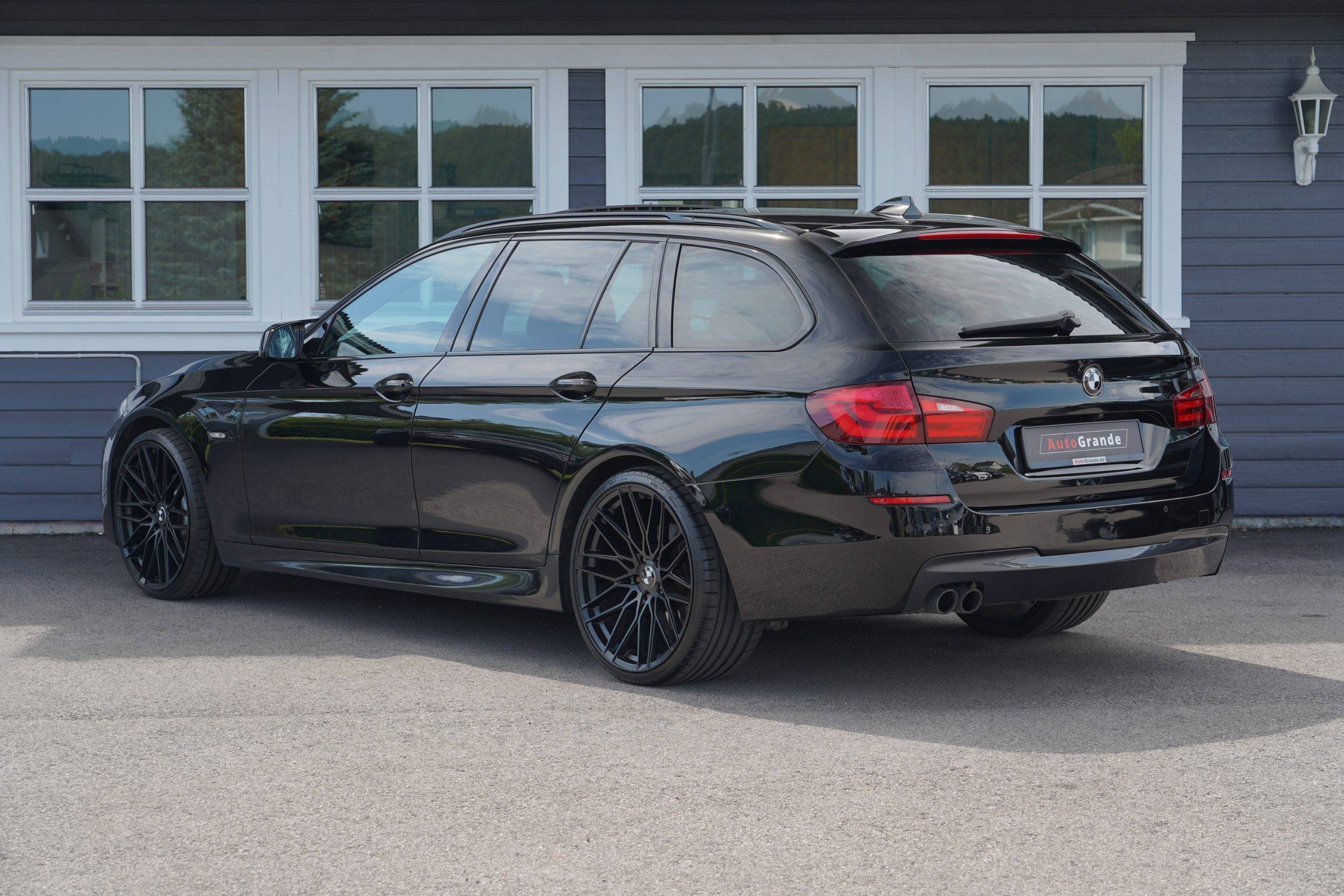 Hovedbilde av BMW 520d 2011