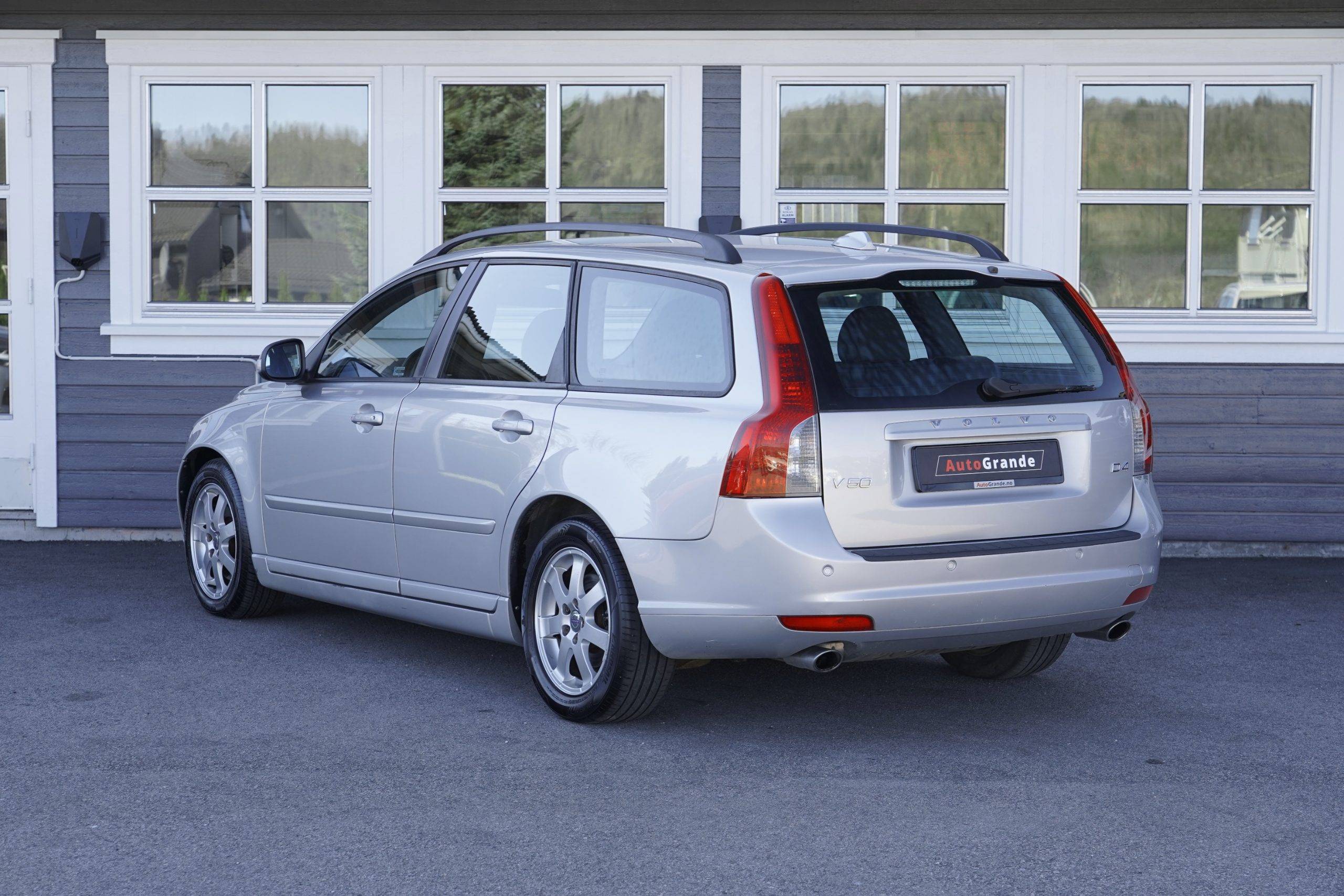 Hovedbilde av Volvo V50 2011