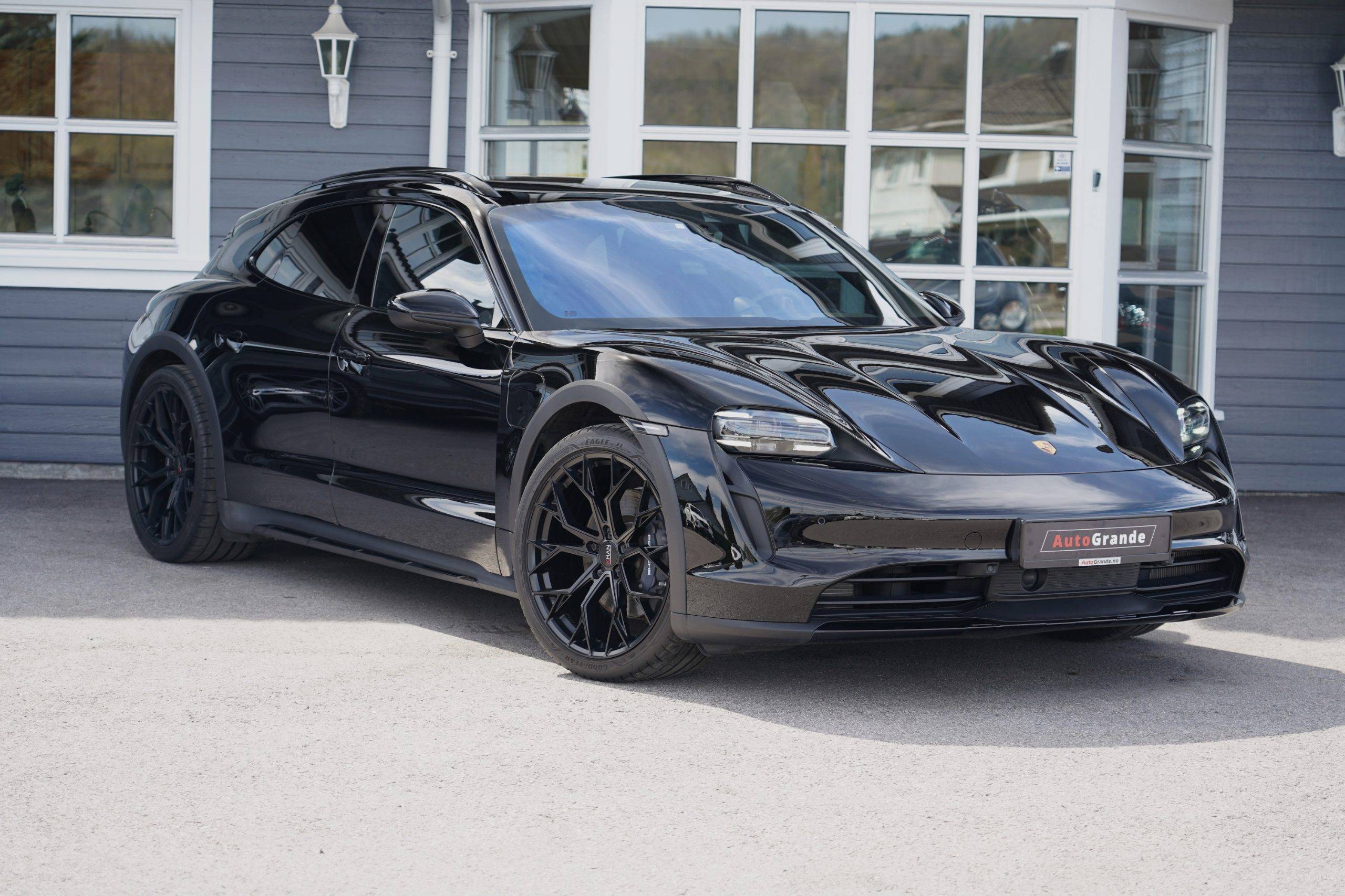 Hovedbilde av Porsche Taycan Cross Turismo 2022