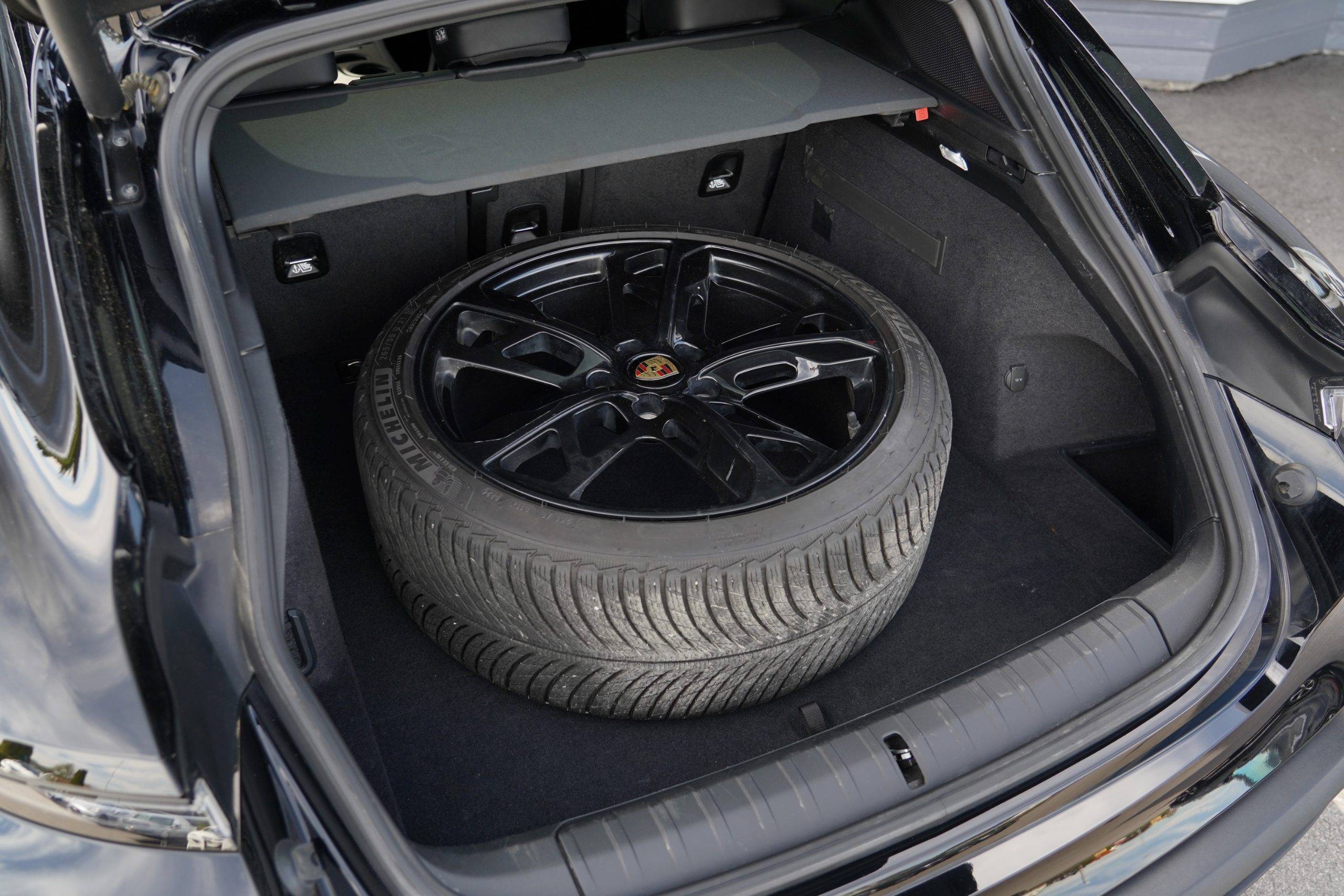 Hovedbilde av Porsche Taycan Cross Turismo 2022