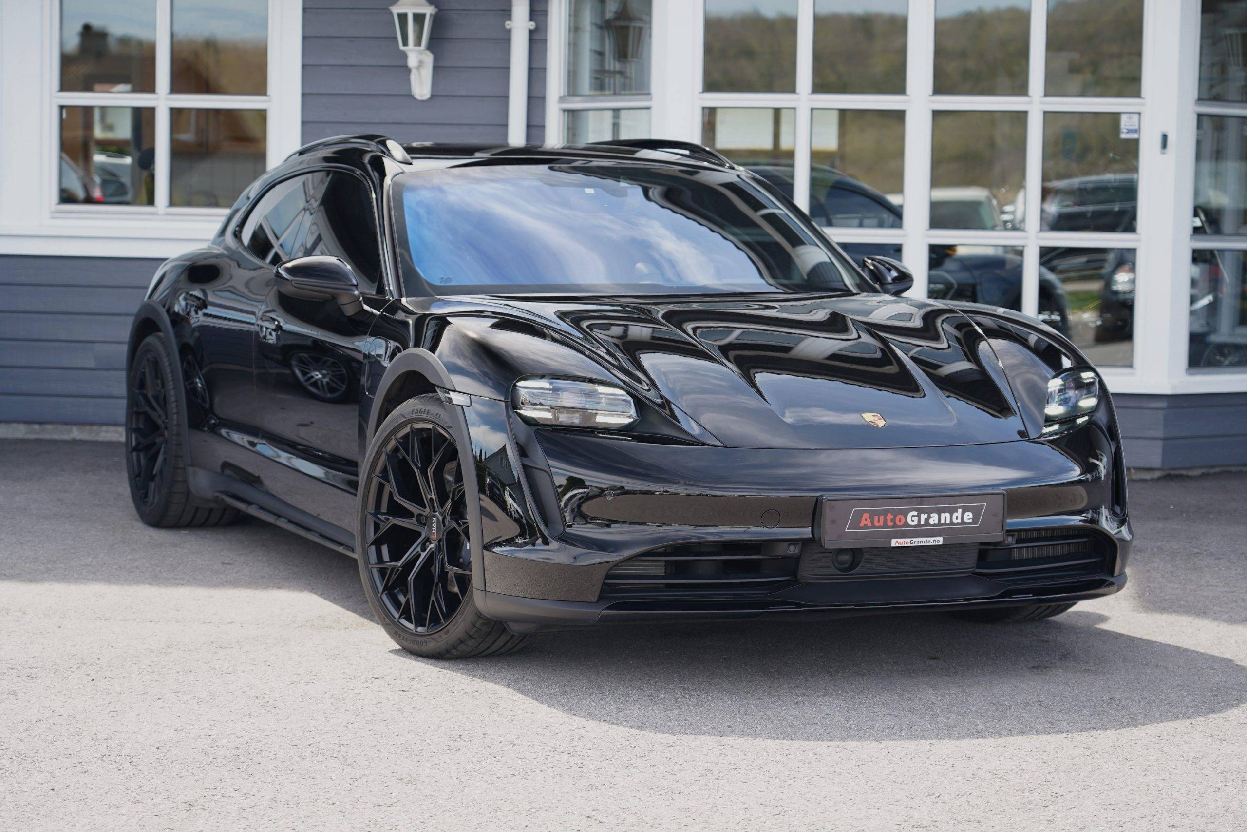 Hovedbilde av Porsche Taycan Cross Turismo 2022