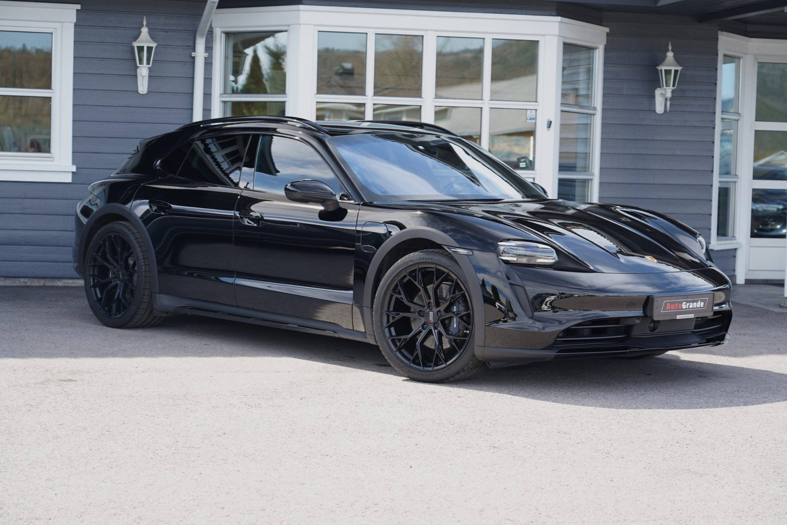 Hovedbilde av Porsche Taycan Cross Turismo 2022