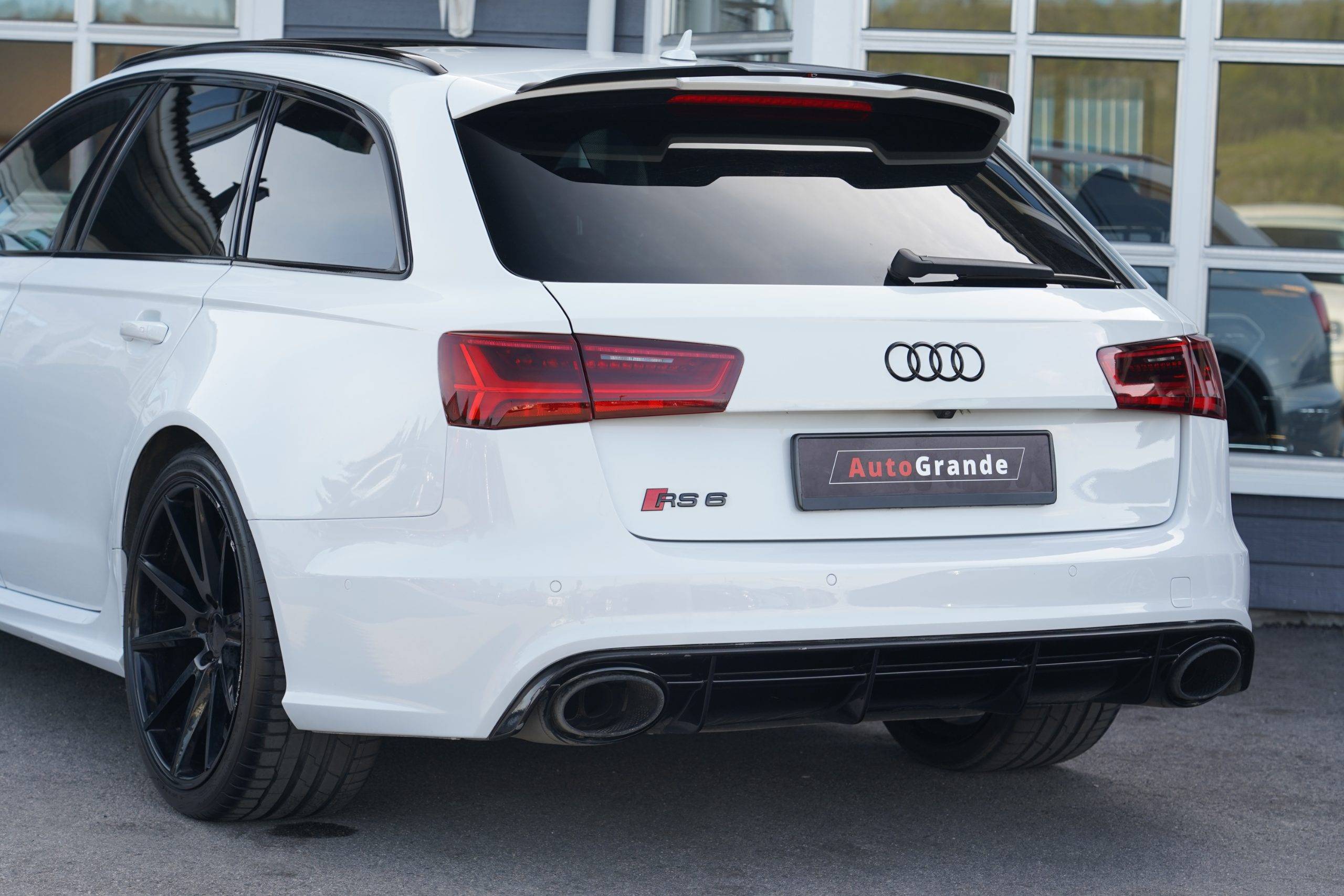 Hovedbilde av Audi RS6 2016