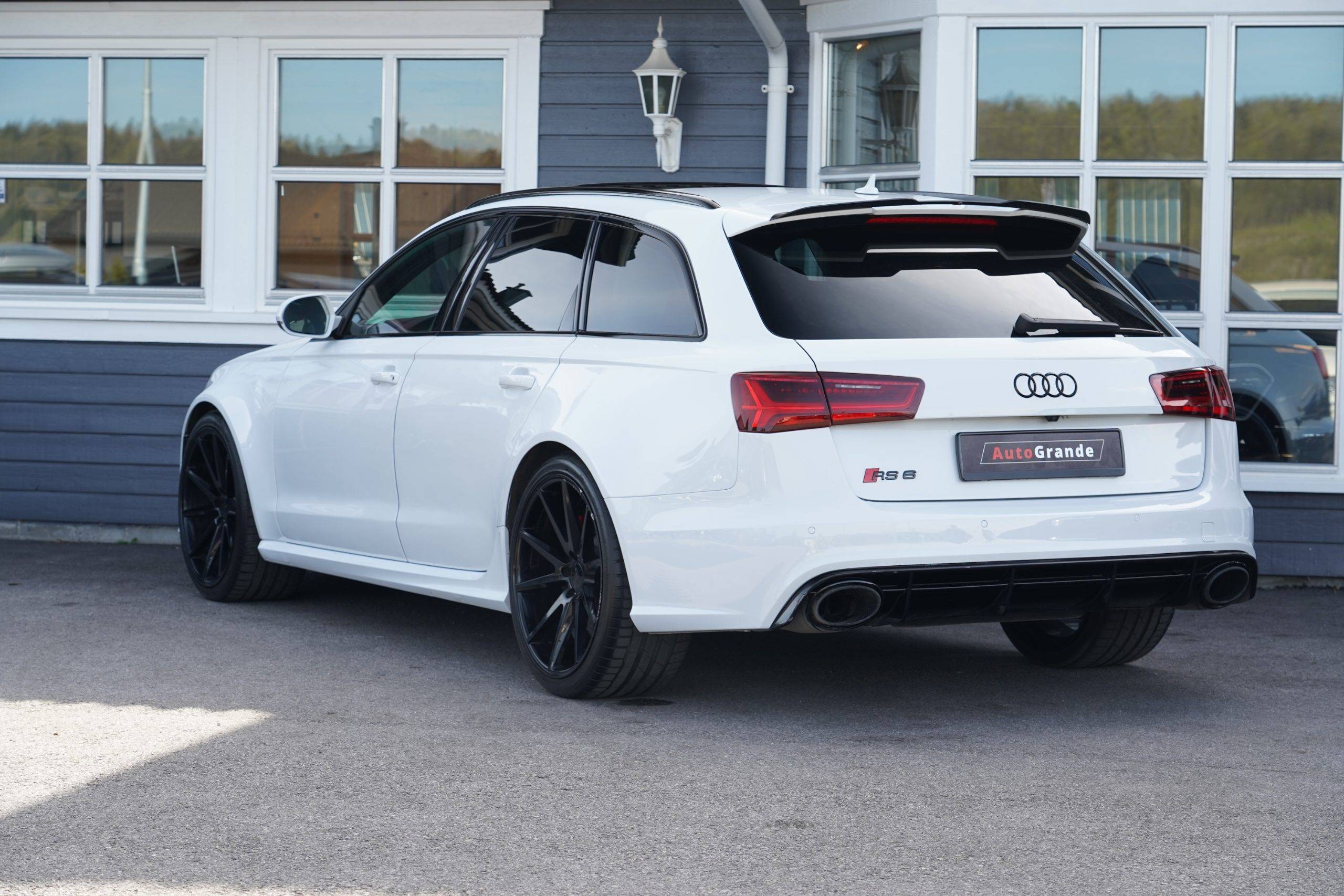Hovedbilde av Audi RS6 2016