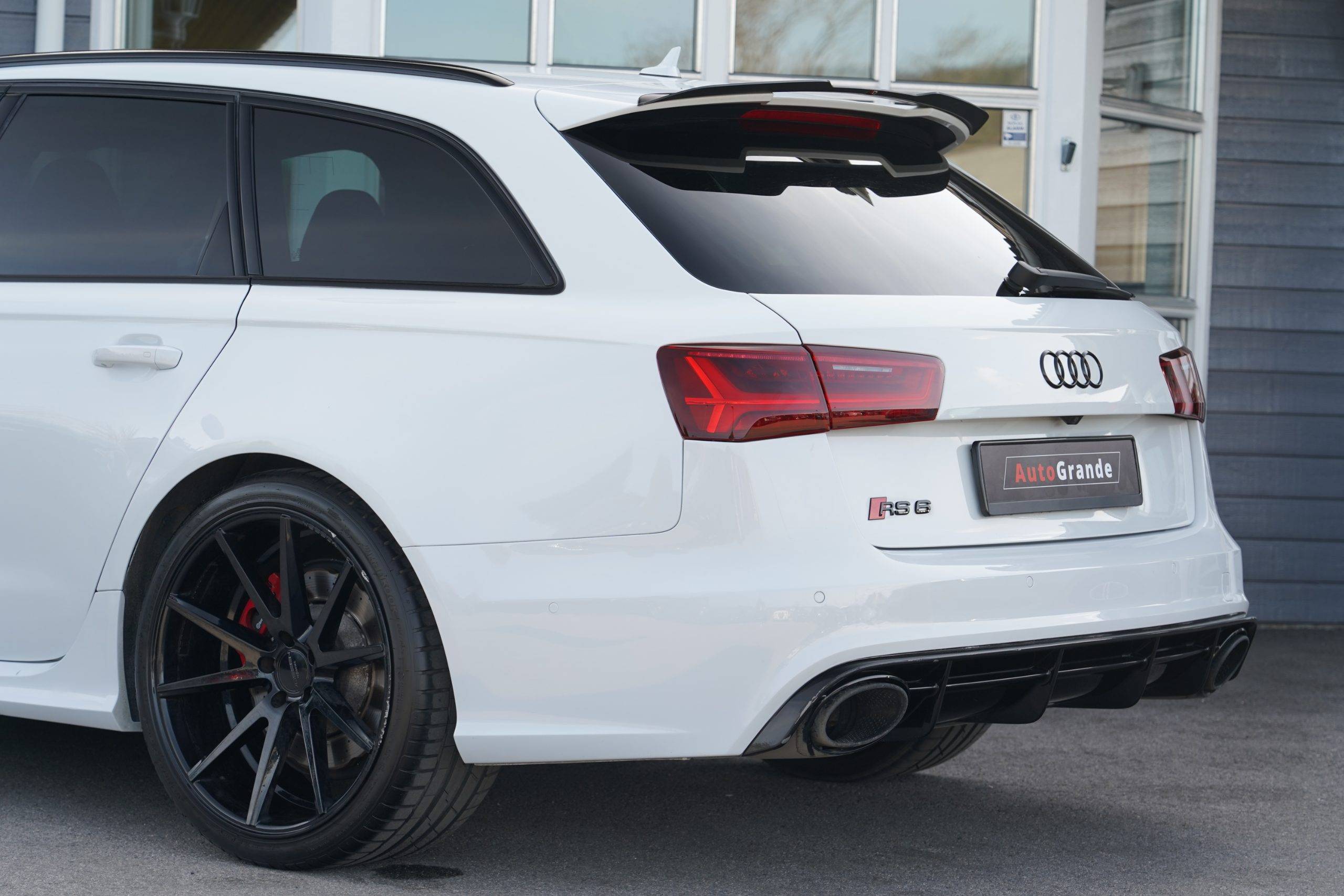Hovedbilde av Audi RS6 2016
