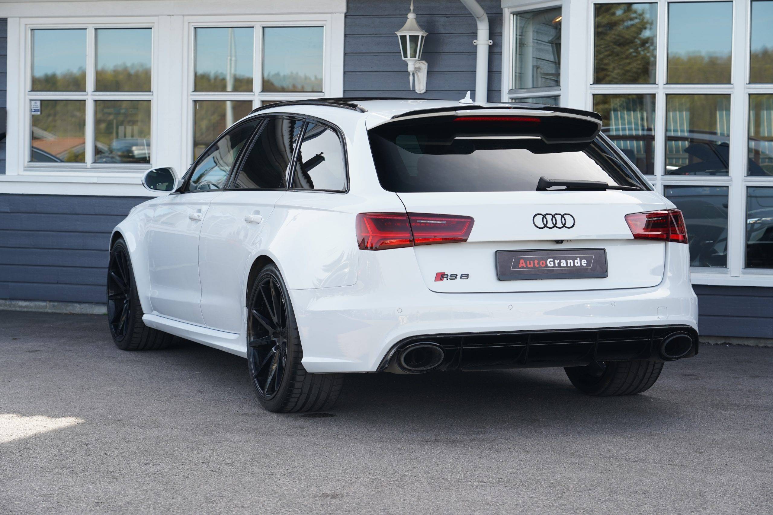 Hovedbilde av Audi RS6 2016