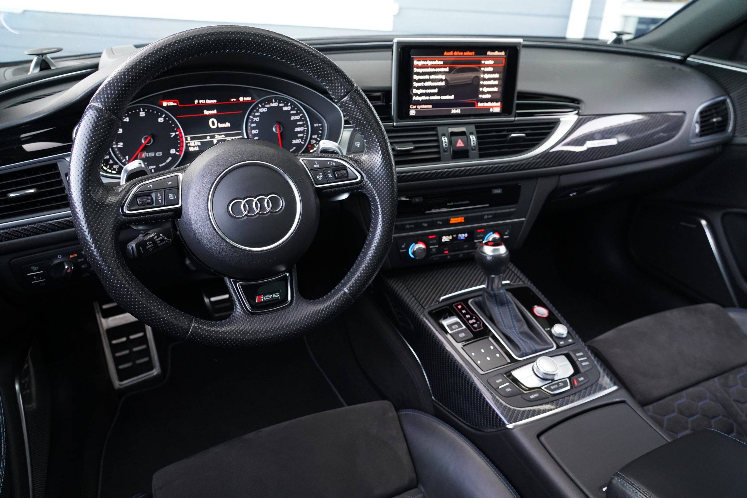 Hovedbilde av Audi RS6 2016