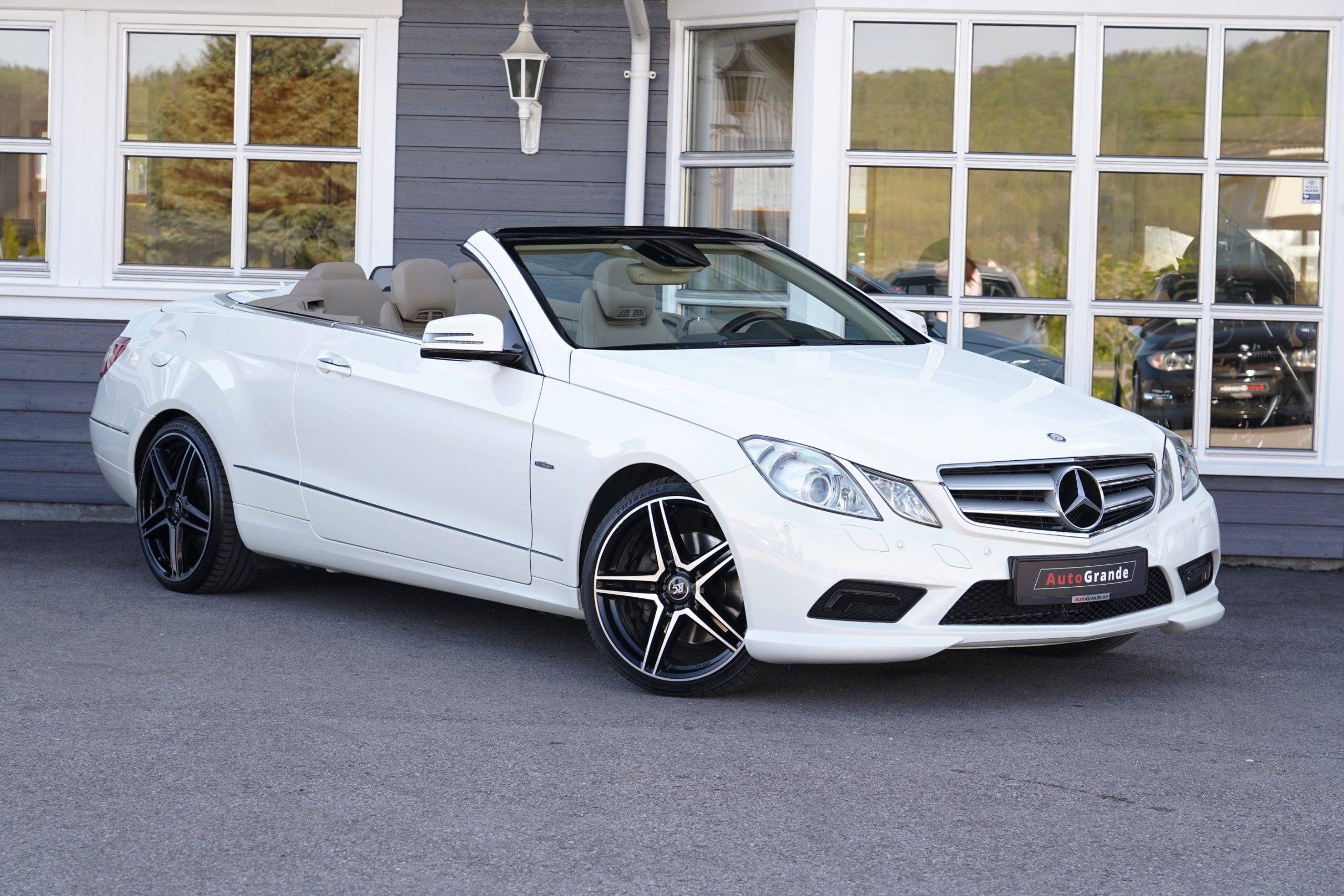 Hovedbilde av Mercedes-Benz E-Klasse 2011