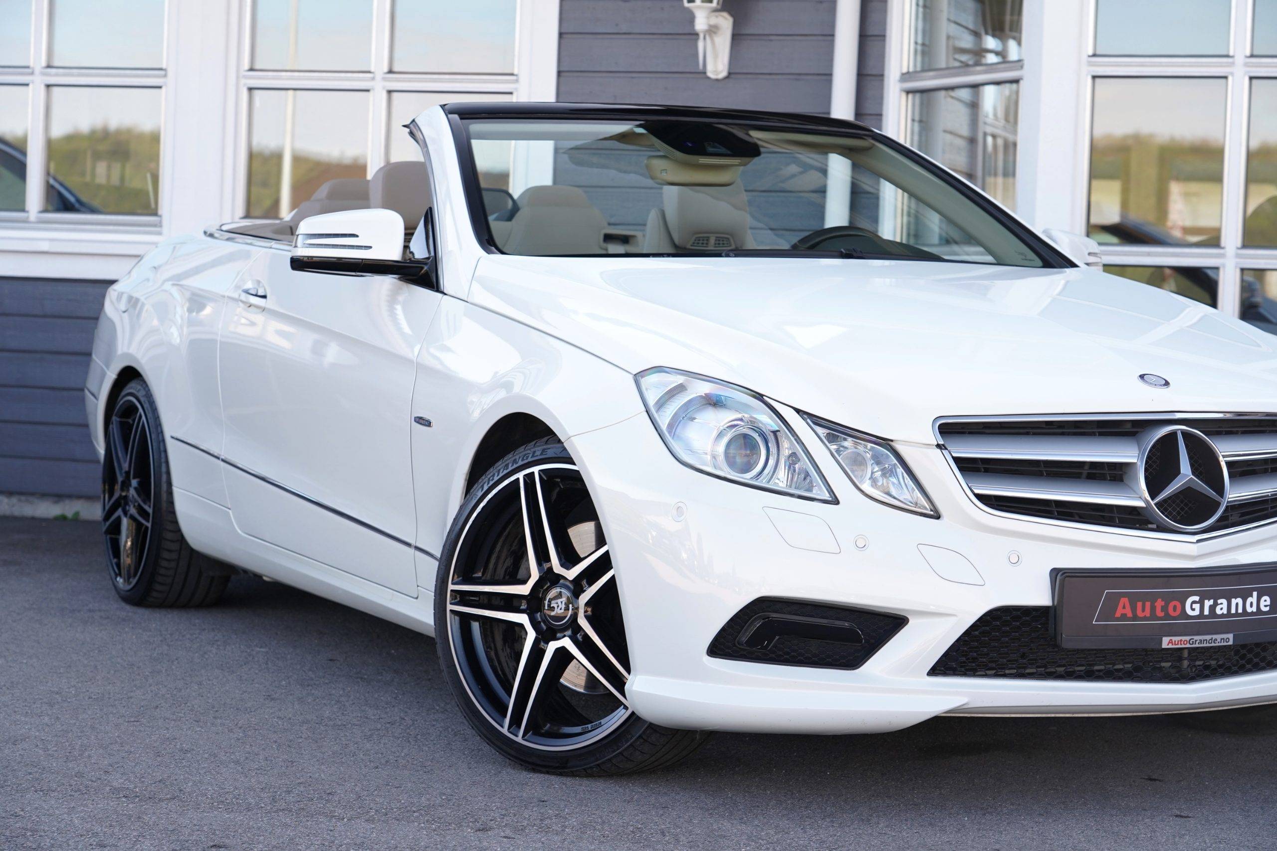 Hovedbilde av Mercedes-Benz E-Klasse 2011