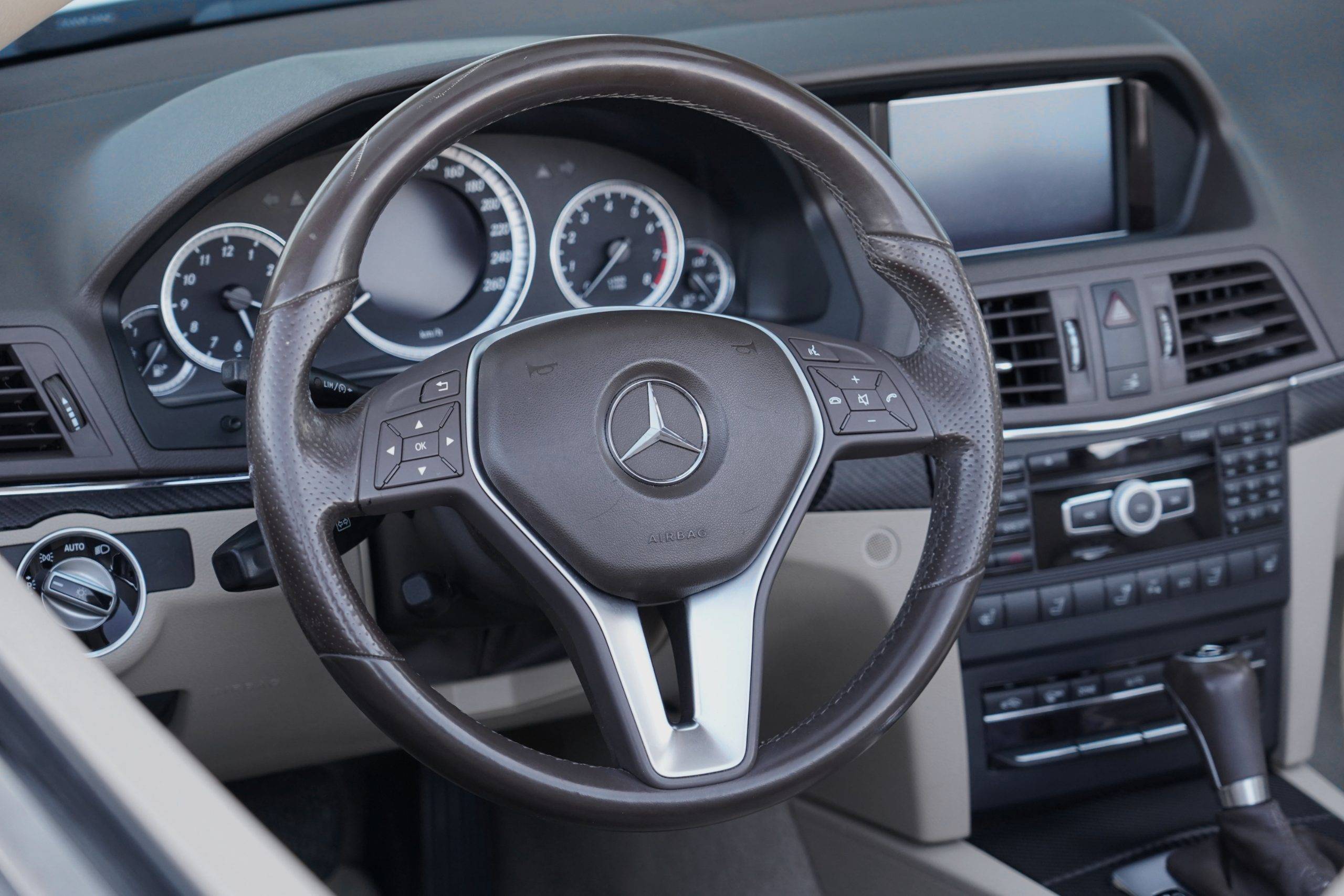 Hovedbilde av Mercedes-Benz E-Klasse 2011