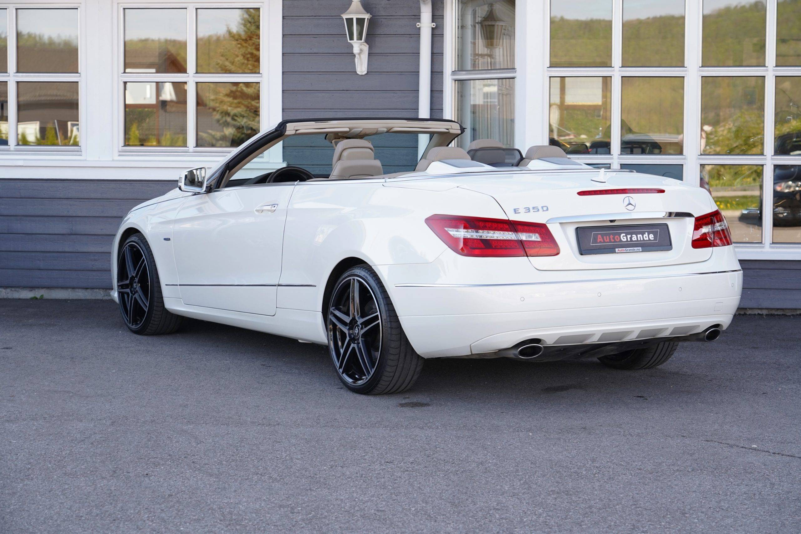 Hovedbilde av Mercedes-Benz E-Klasse 2011