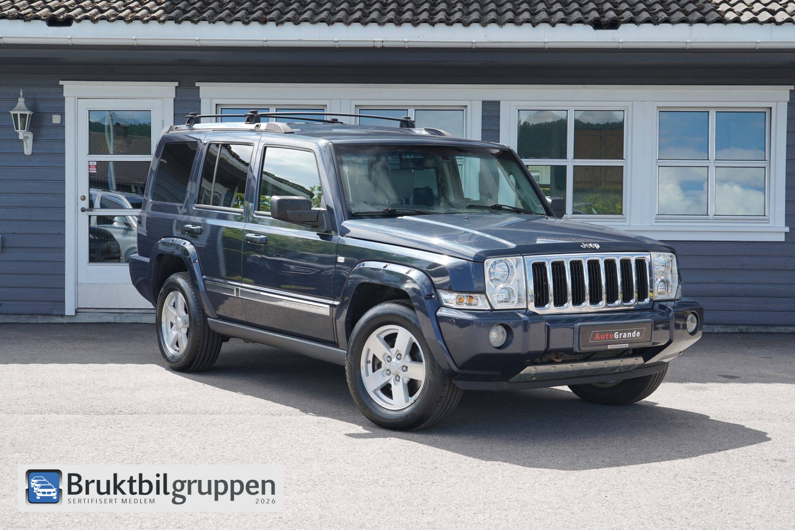 Hovedbilde av Jeep Commander 2008