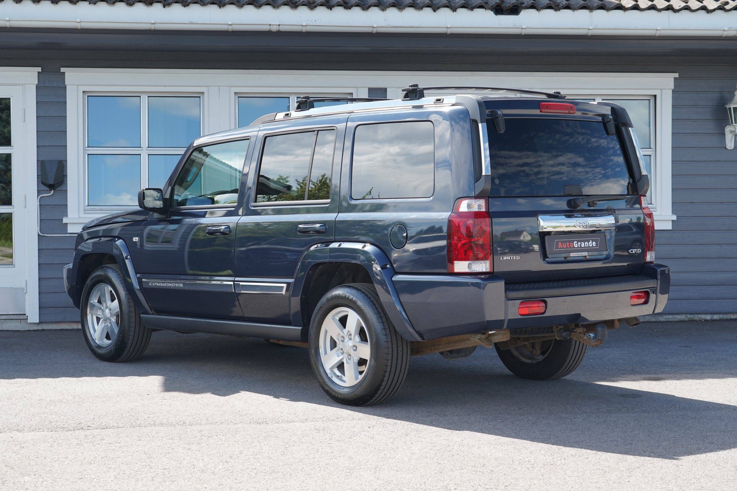 Hovedbilde av Jeep Commander 2008