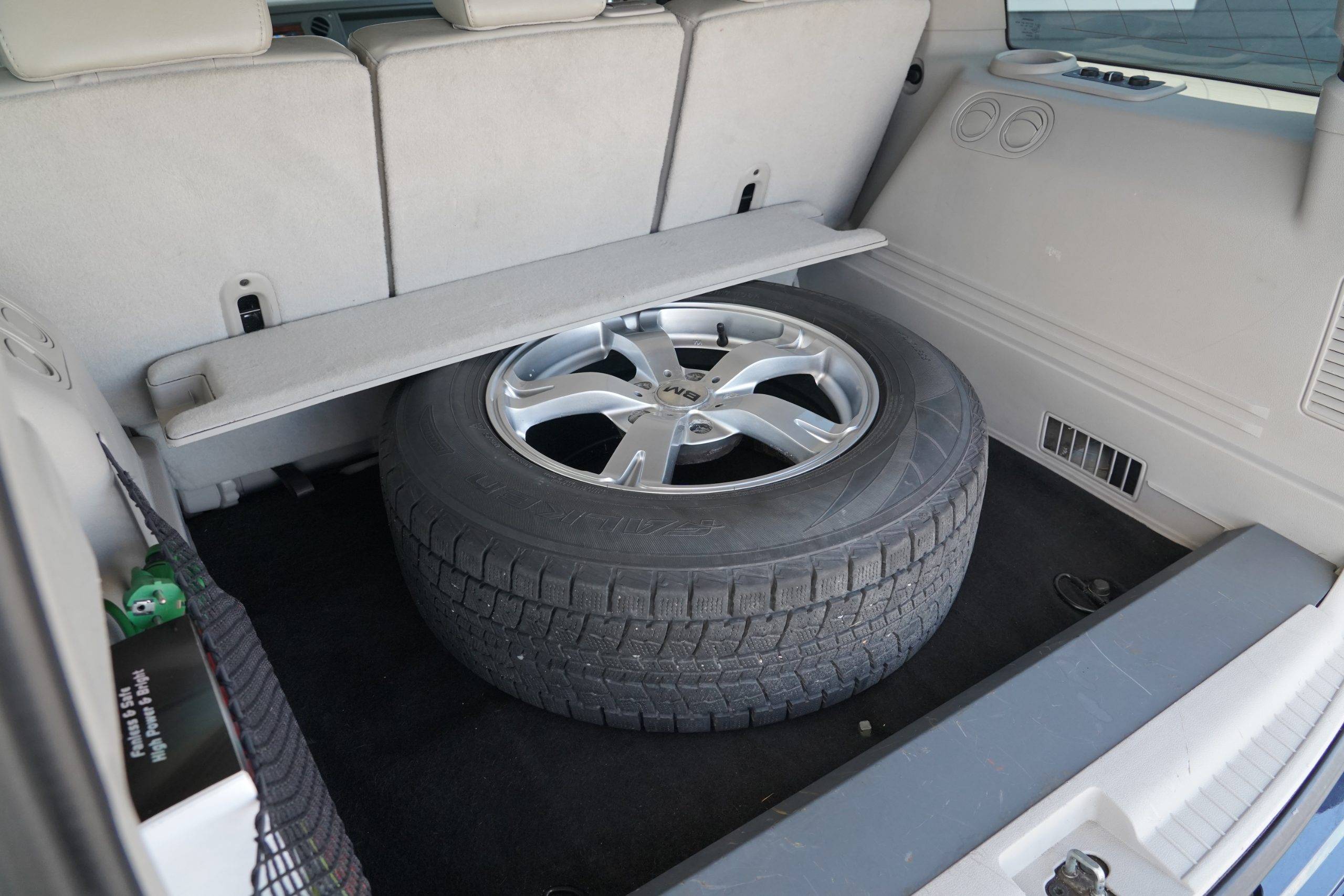 Hovedbilde av Jeep Commander 2008