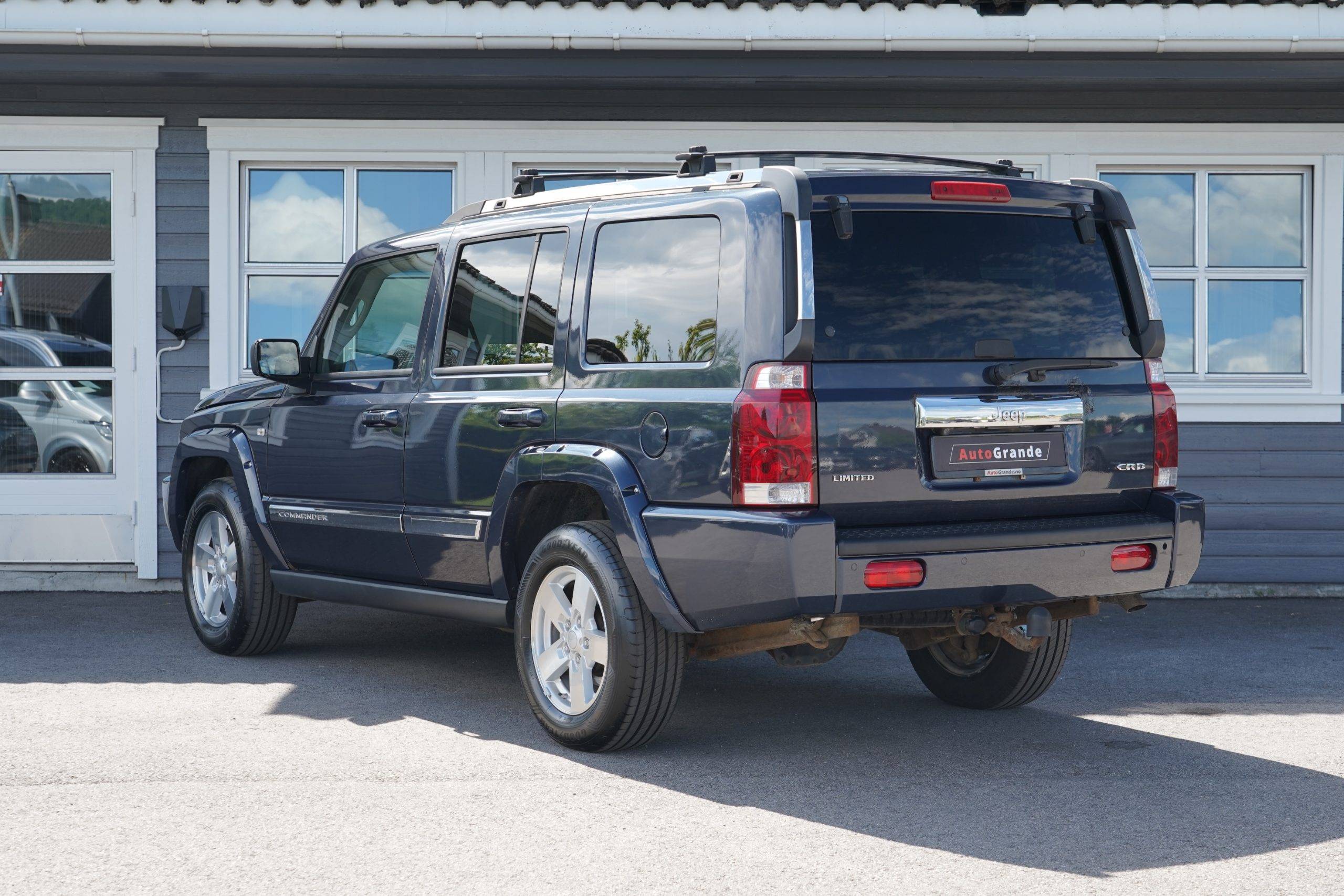 Hovedbilde av Jeep Commander 2008