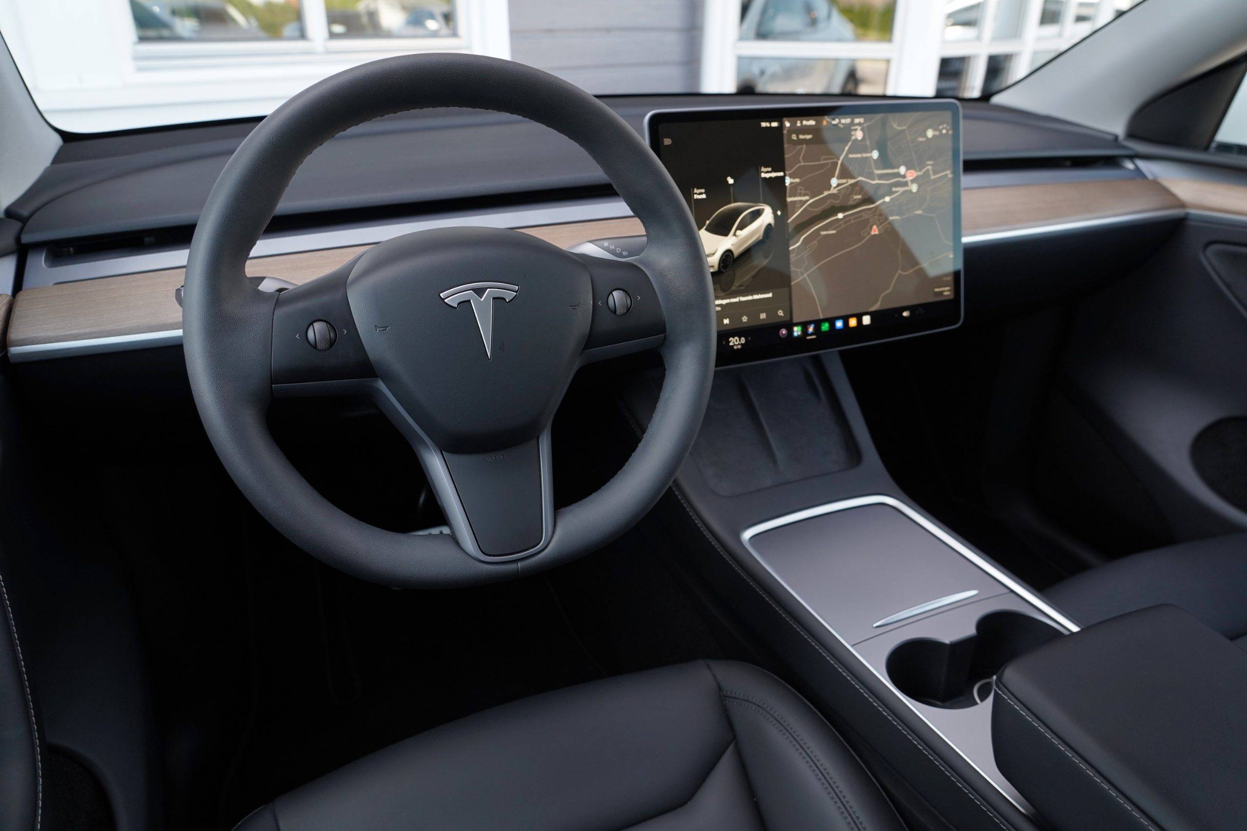Hovedbilde av Tesla Model Y 2024