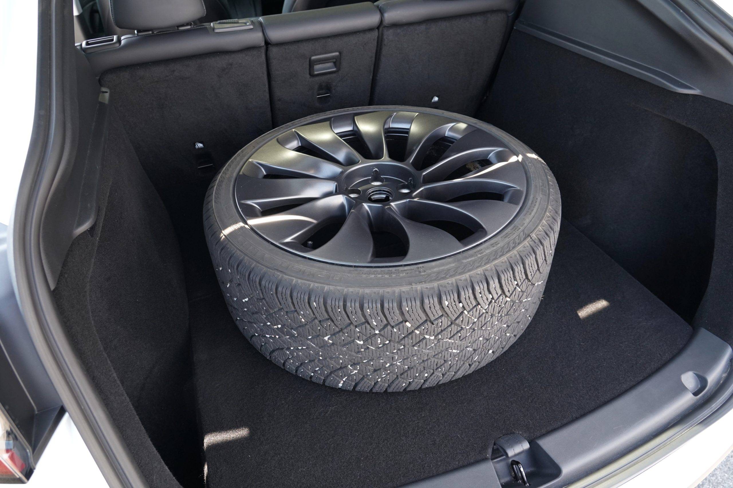 Hovedbilde av Tesla Model Y 2024