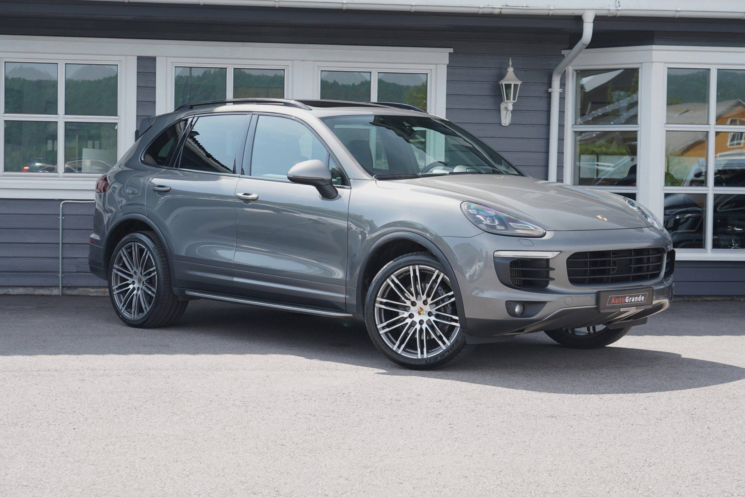 Hovedbilde av Porsche Cayenne 2015