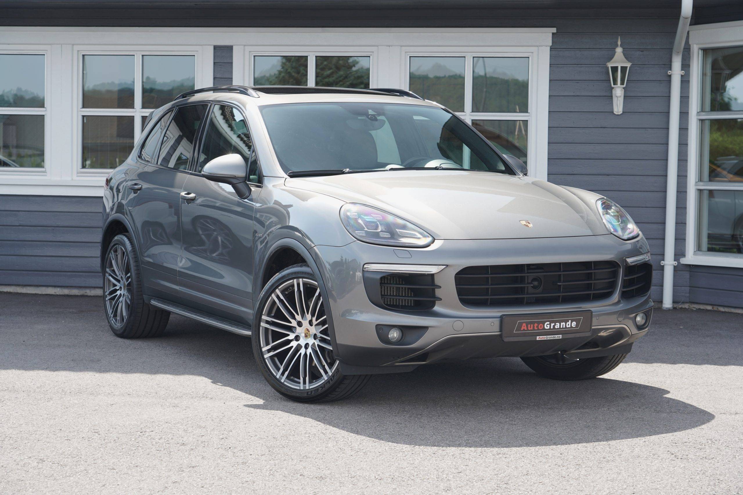 Hovedbilde av Porsche Cayenne 2015
