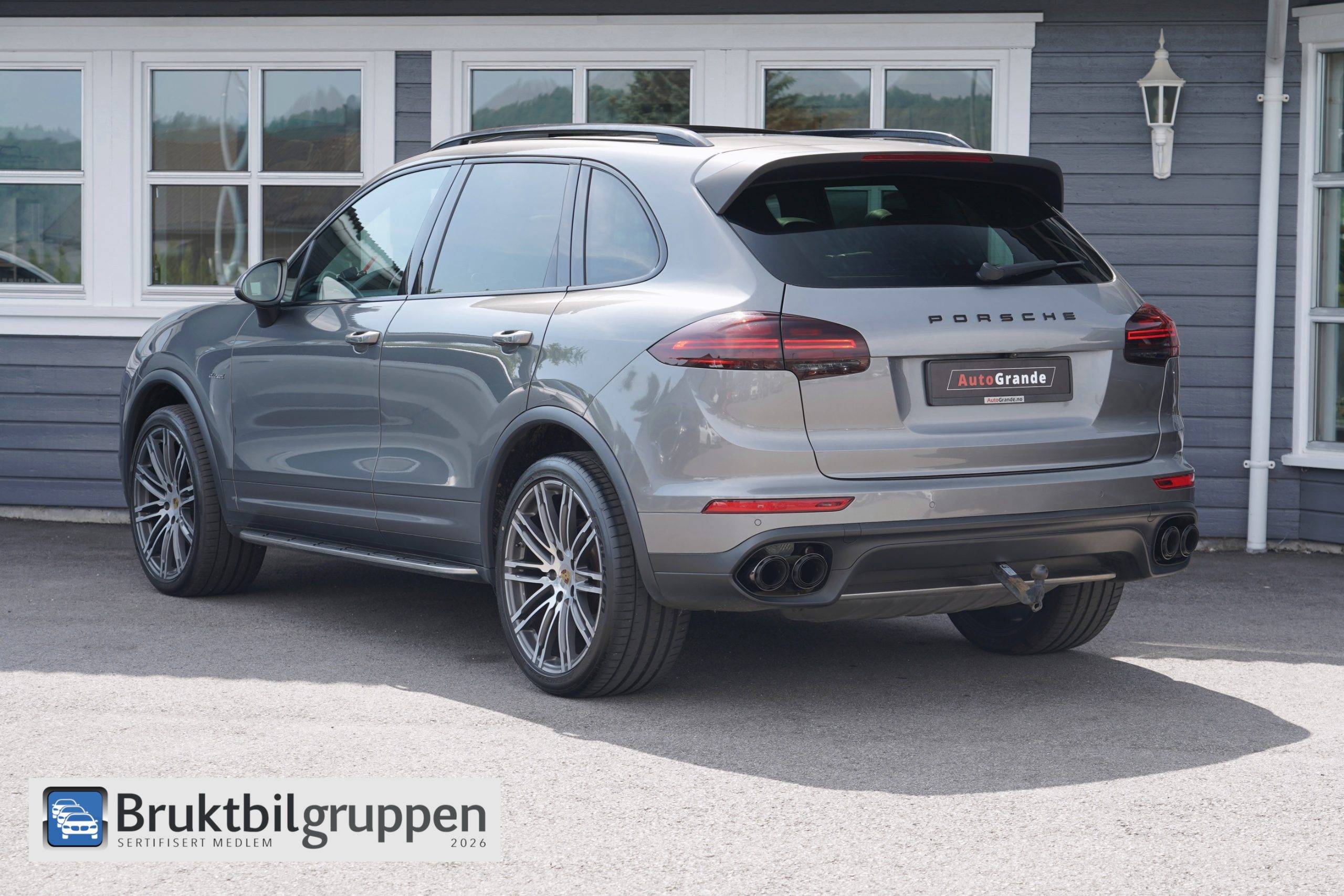 Hovedbilde av Porsche Cayenne 2015