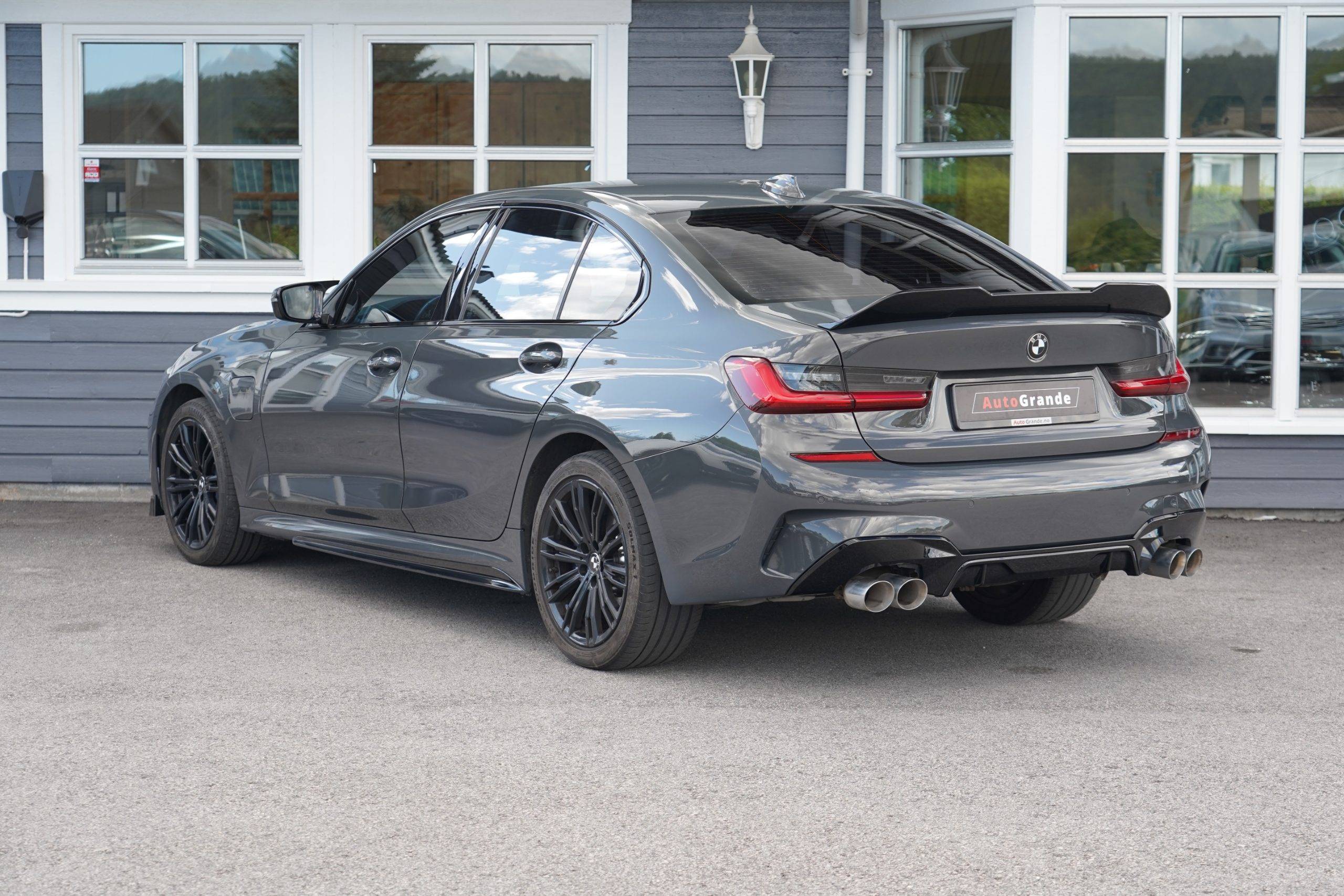 Hovedbilde av BMW 330e 2020