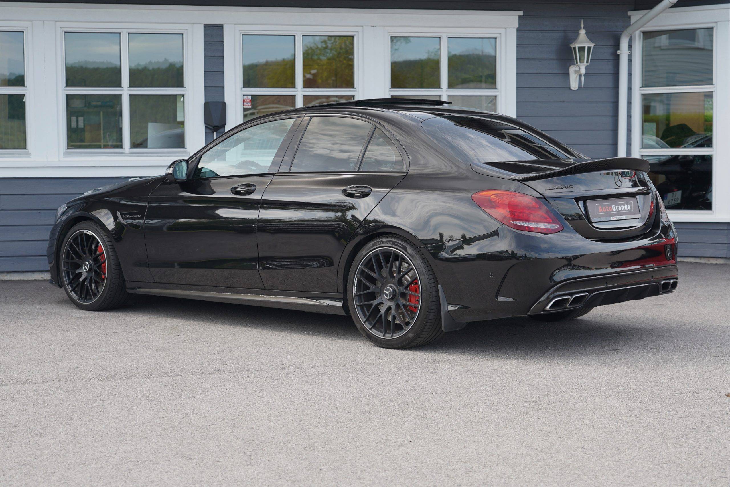 Hovedbilde av Mercedes-Benz C63 2015