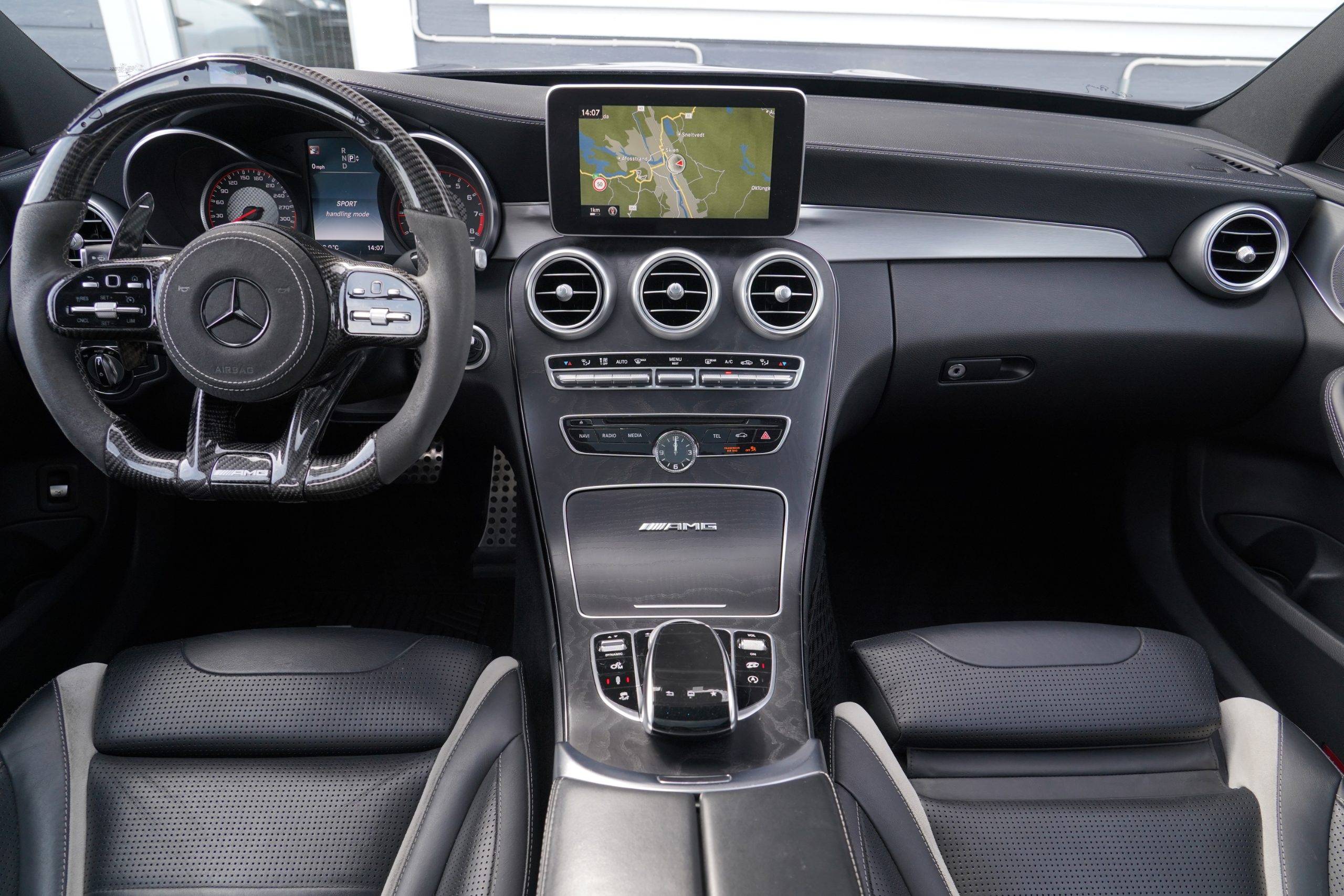 Hovedbilde av Mercedes-Benz C63 2015