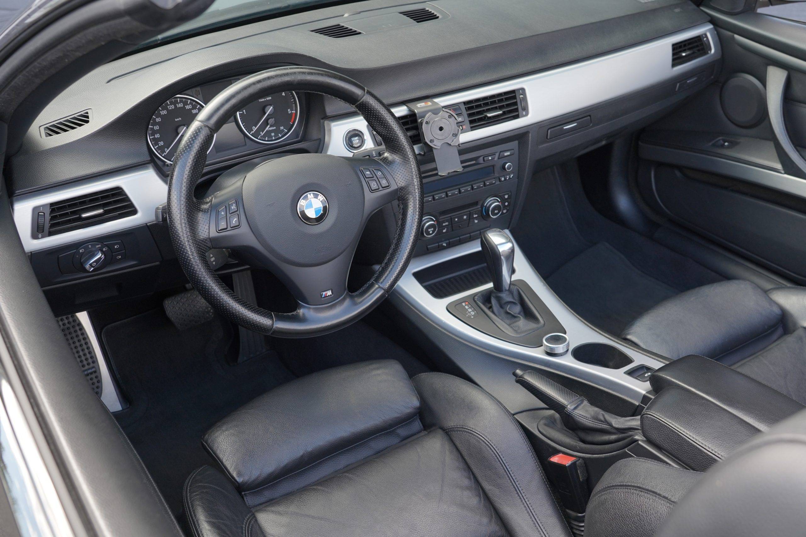 Hovedbilde av BMW 320d 2010