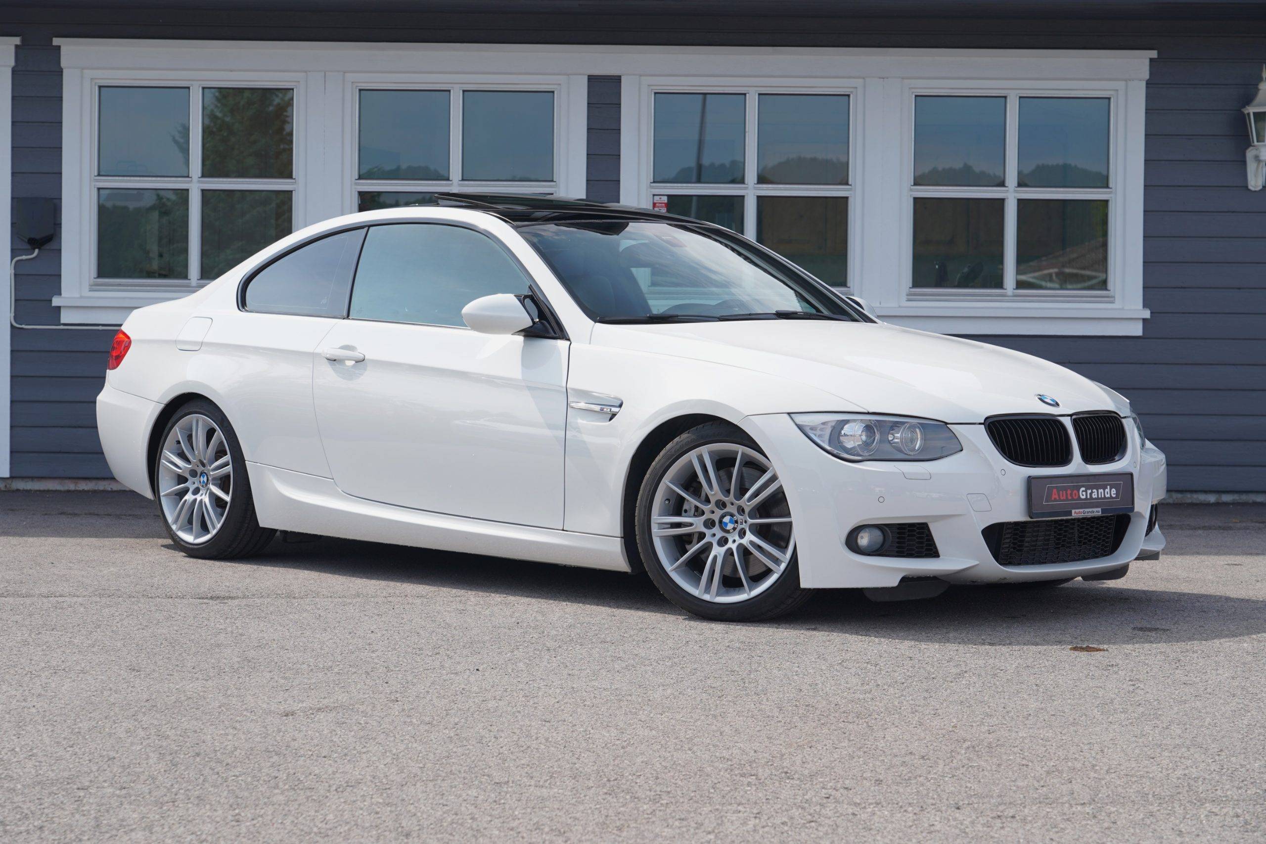 Hovedbilde av BMW 335i 2012