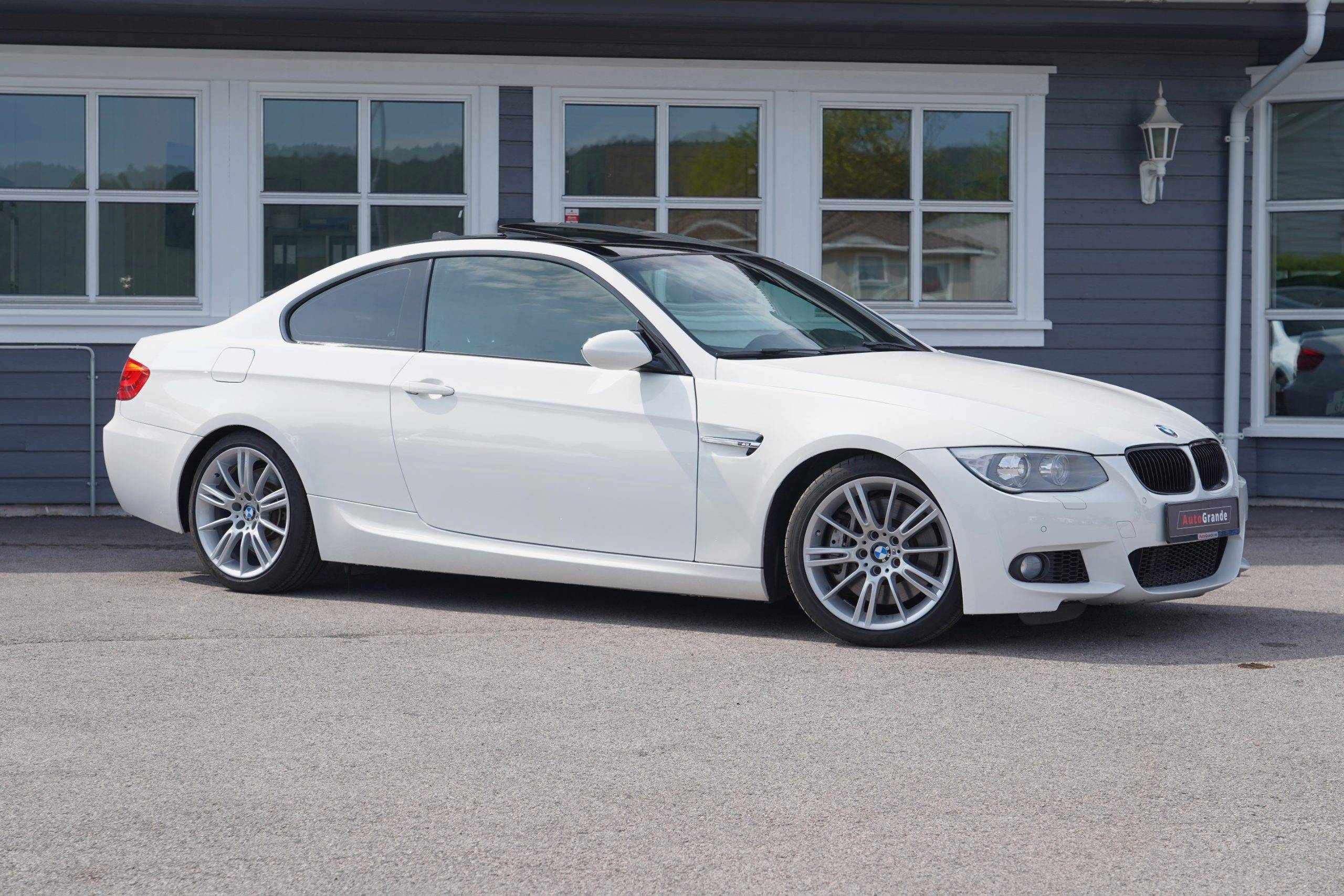 Hovedbilde av BMW 335i 2012