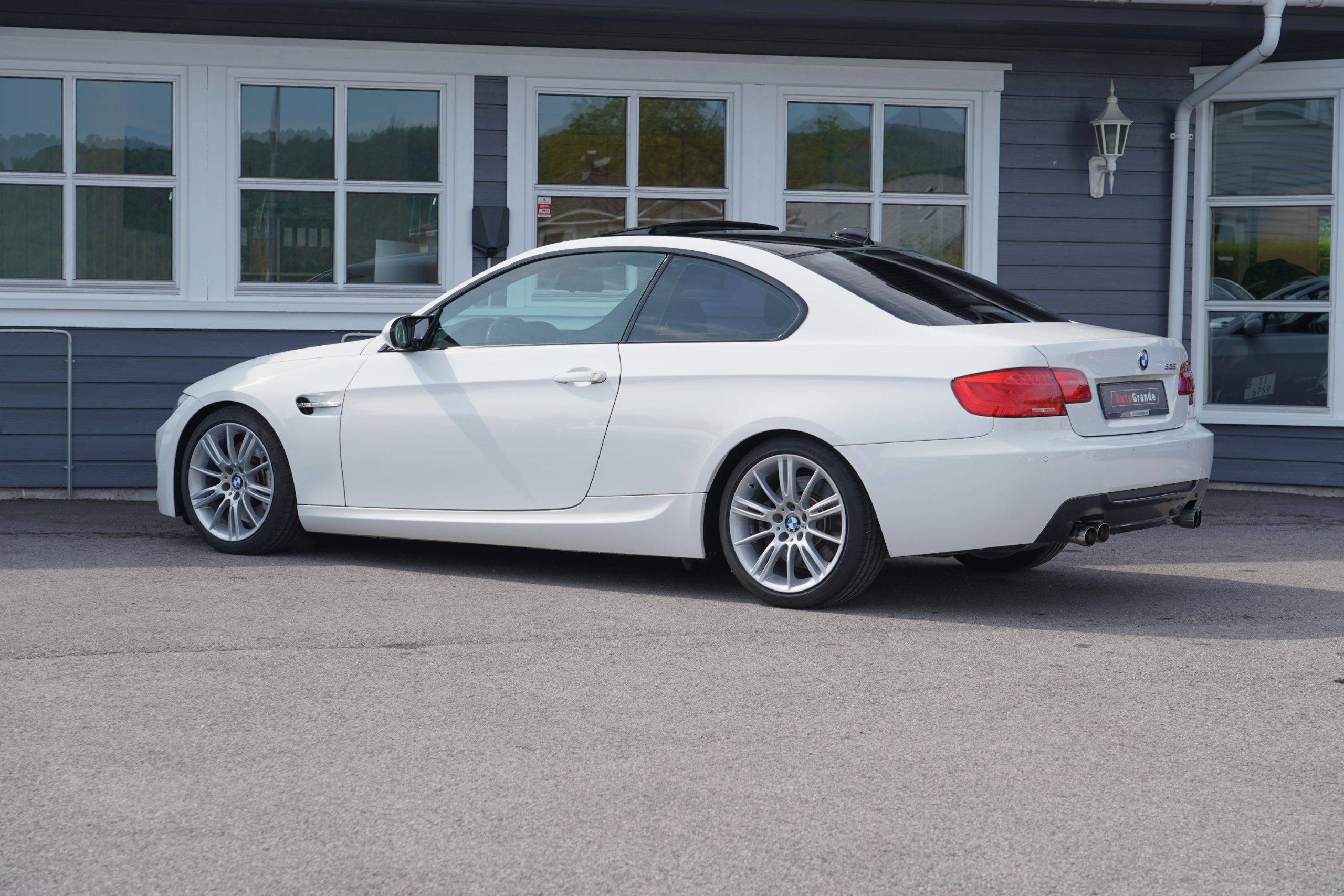Hovedbilde av BMW 335i 2012