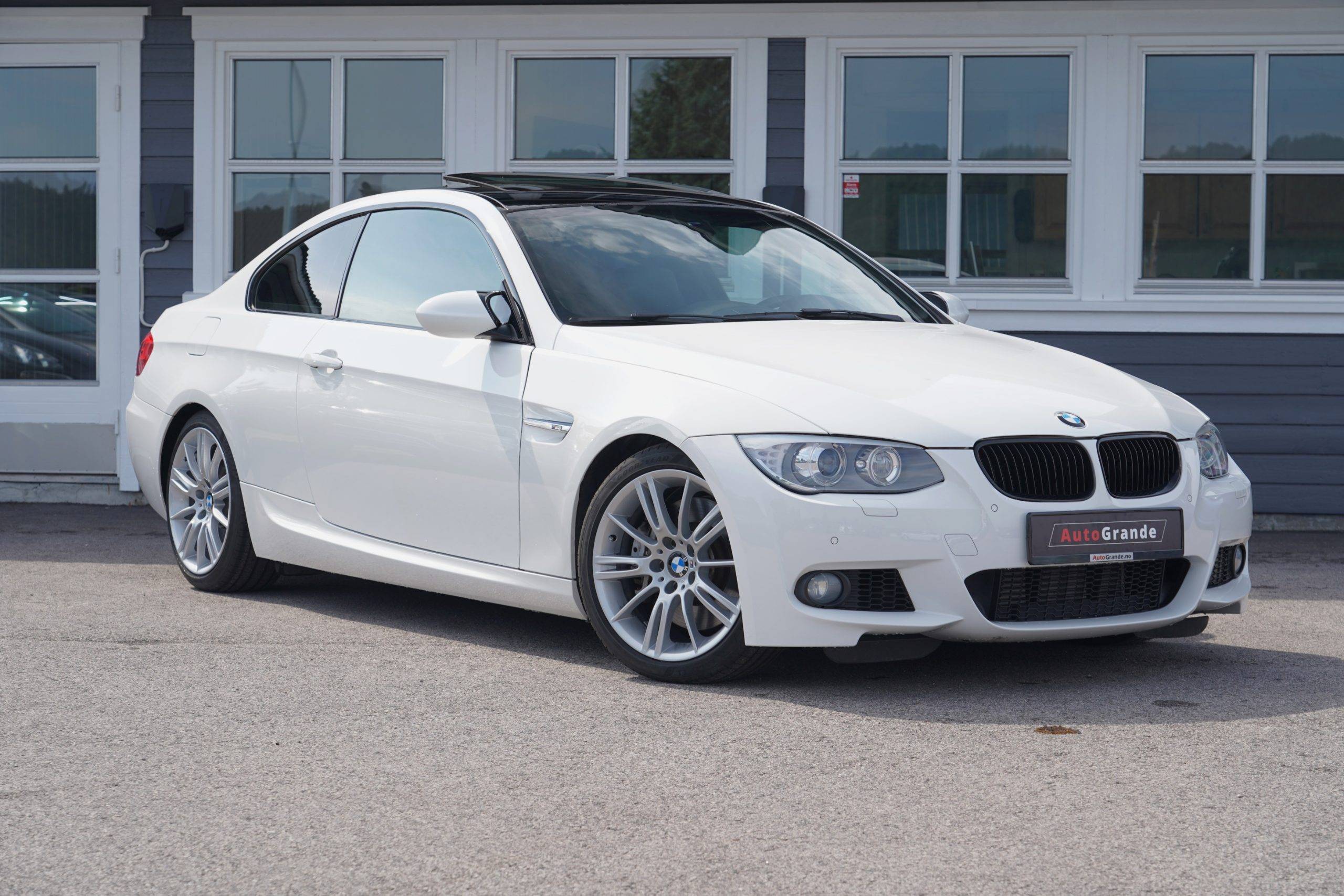 Hovedbilde av BMW 335i 2012