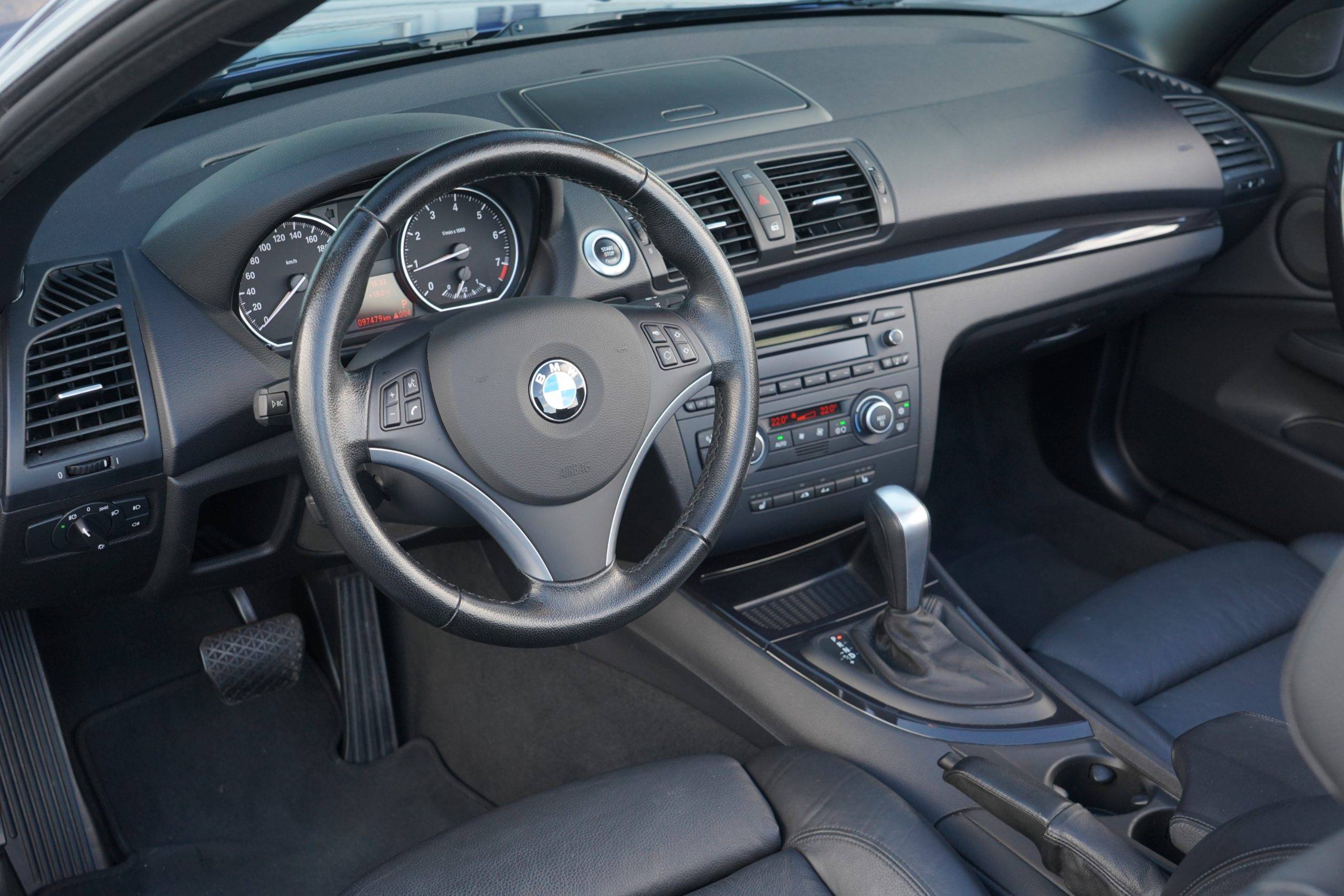 Hovedbilde av BMW 120i 2008