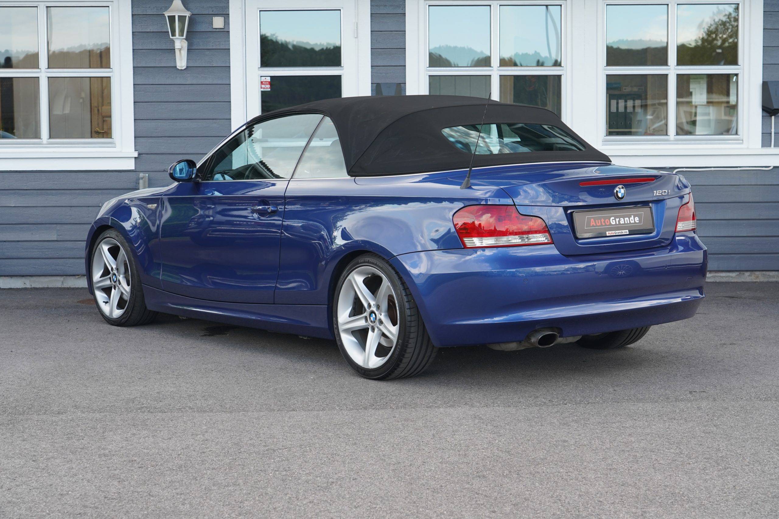 Hovedbilde av BMW 120i 2008