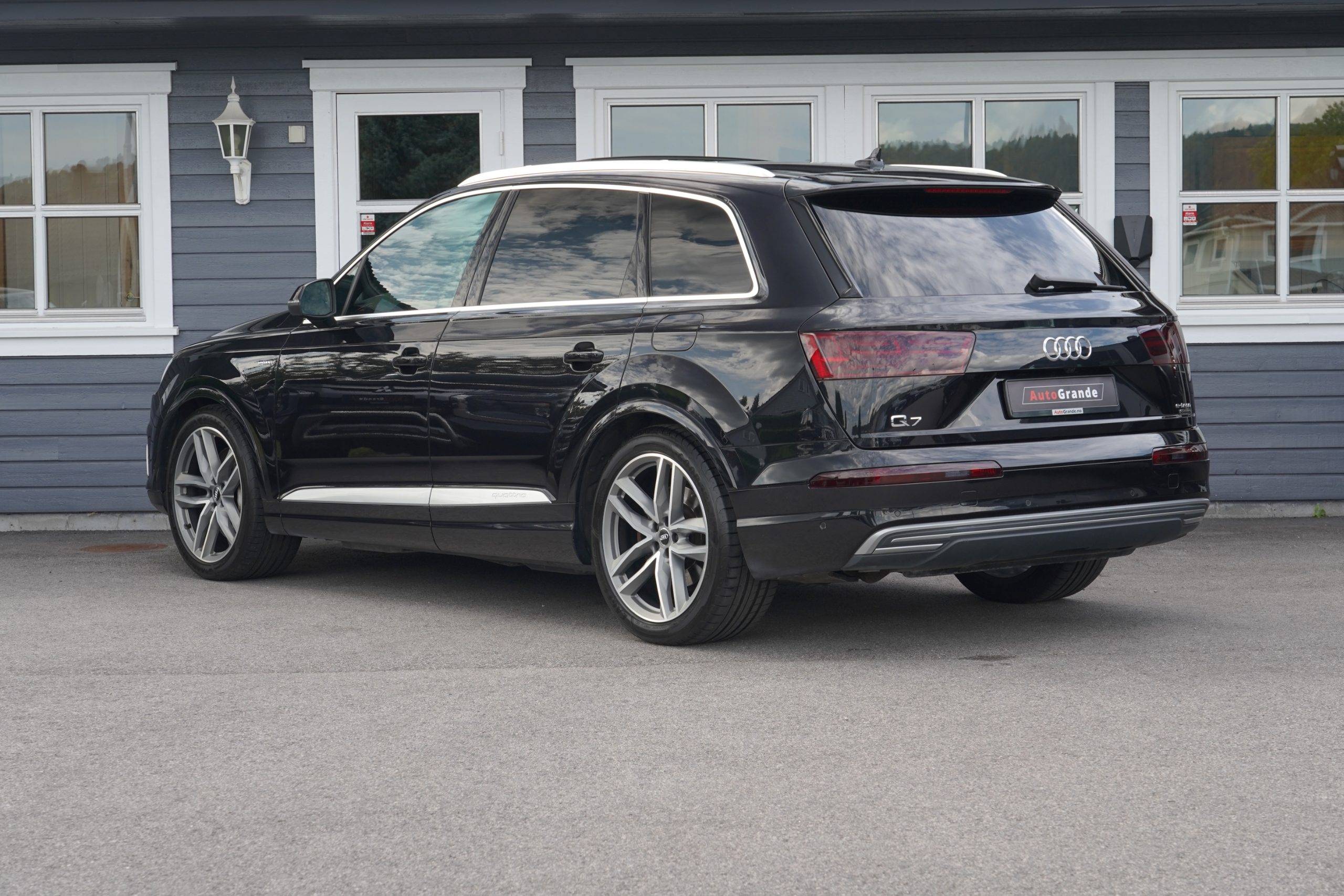 Hovedbilde av Audi Q7 2017